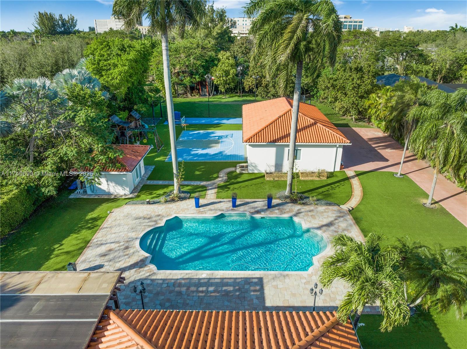 BIRD ROAD FARMSITES - Residential