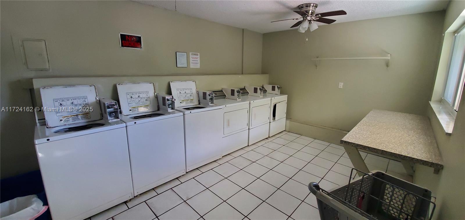 CORAL POINT CONDOMINIUM - Residential