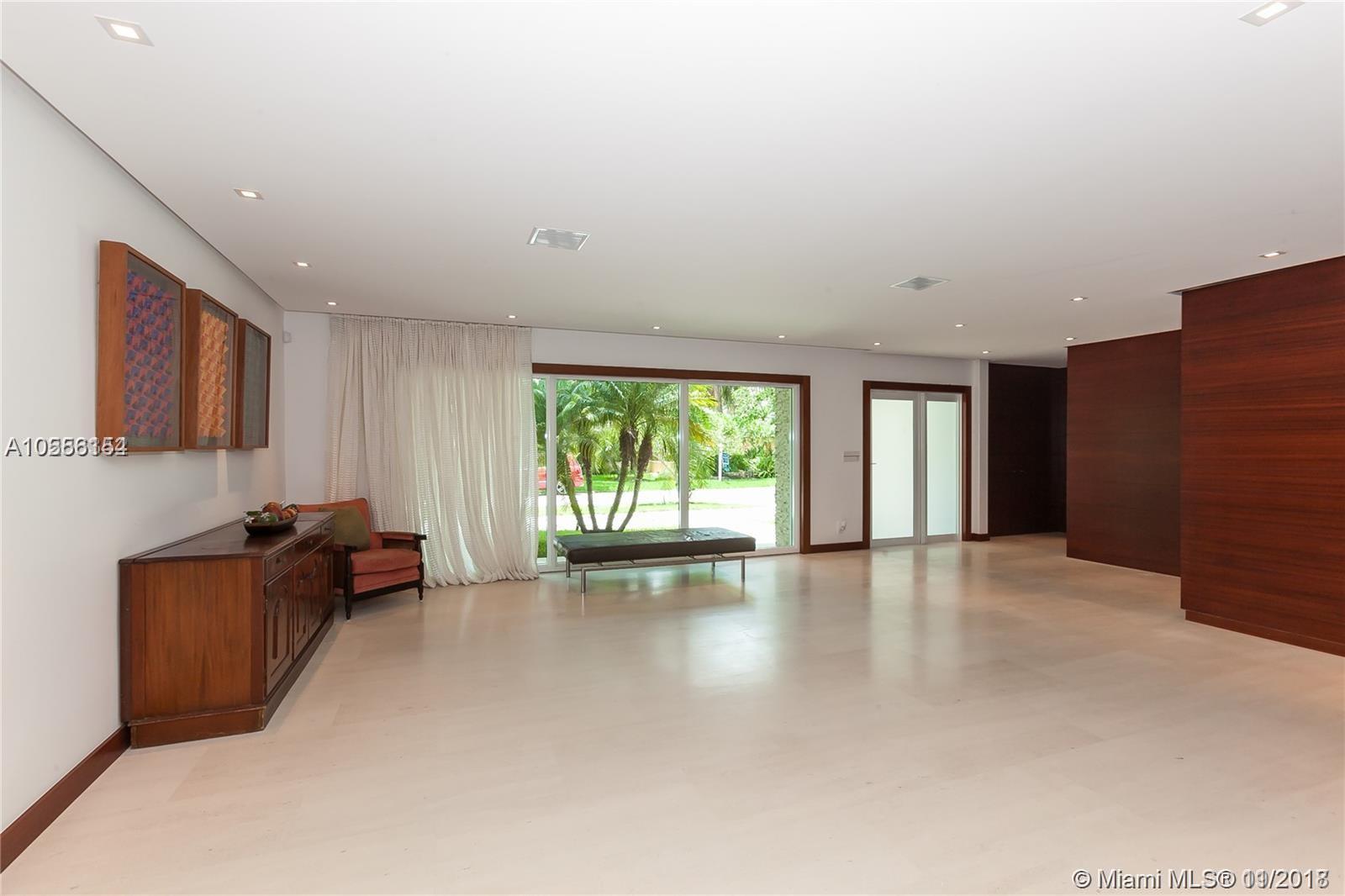 LAUDERDALE ISLES REAMEN P - Residential