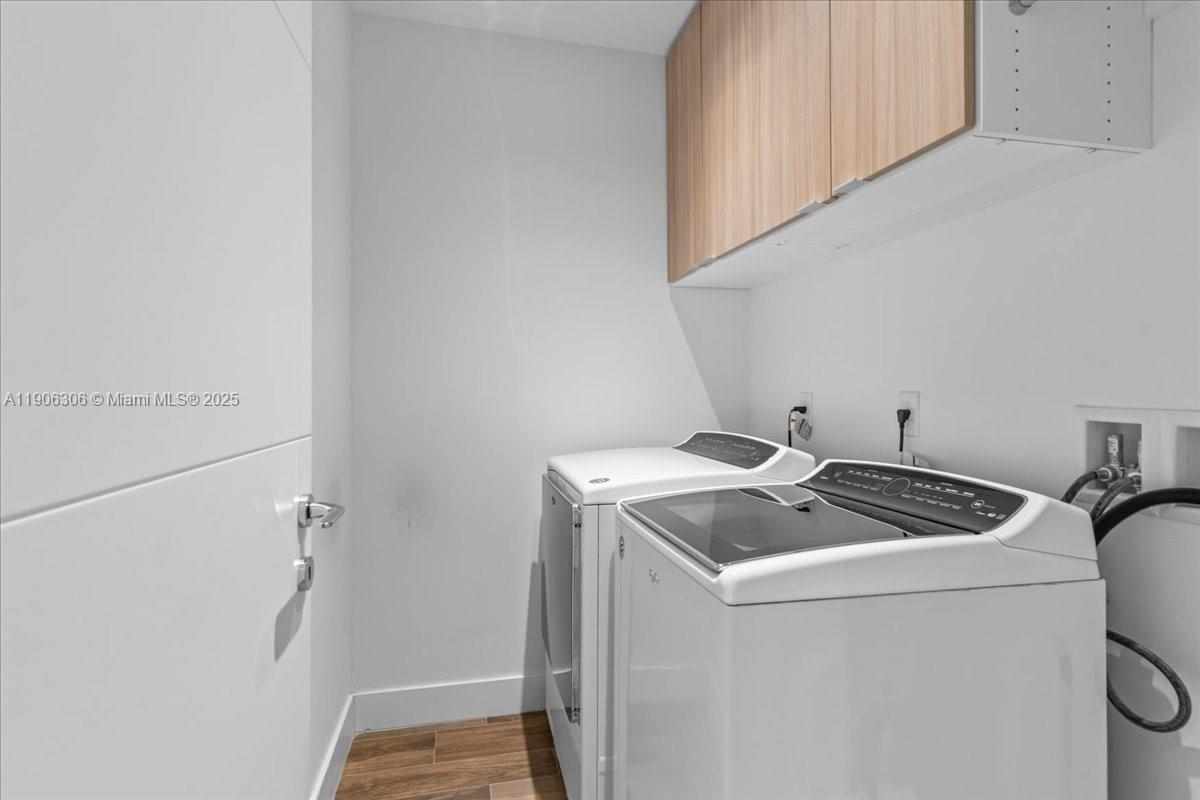 DORAL COMMONS RESIDENTIAL - Residential