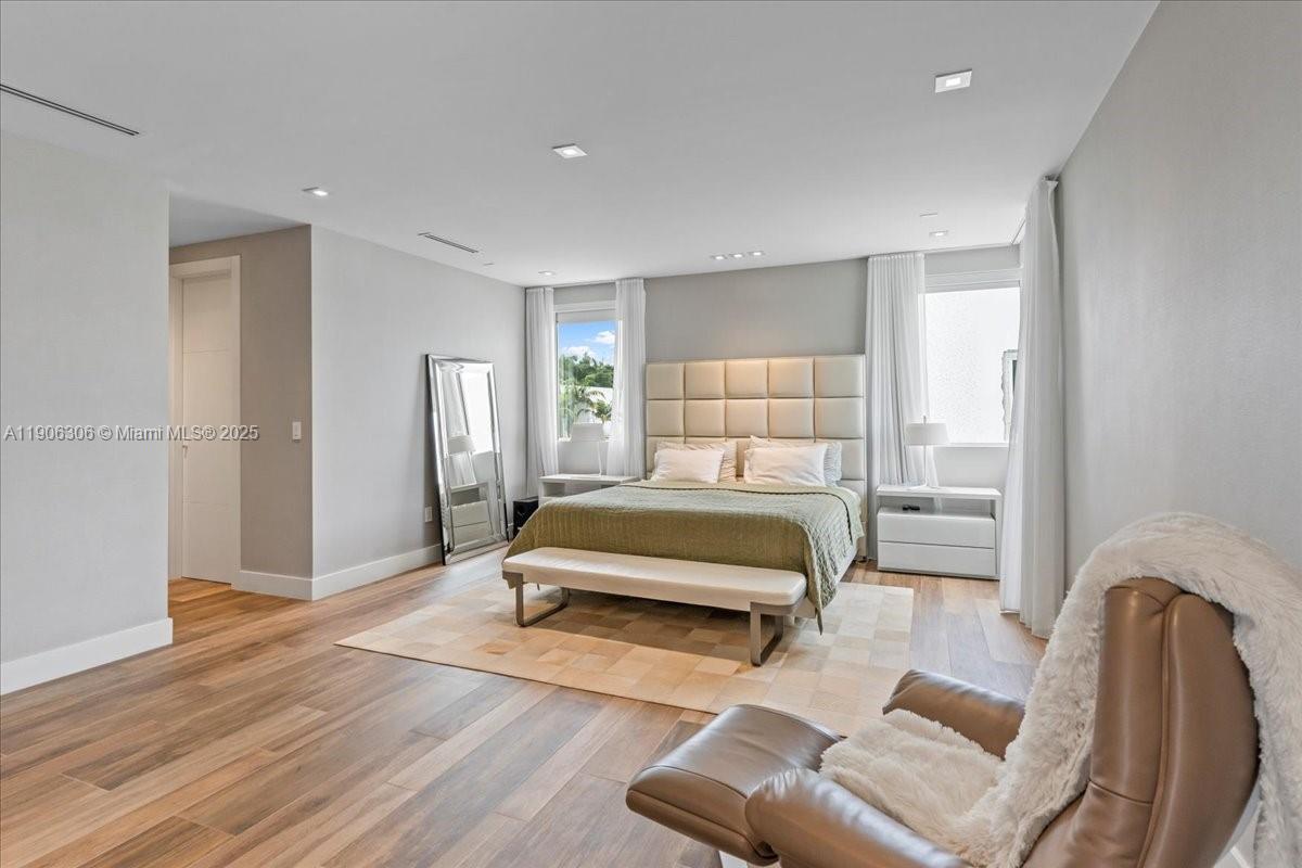 DORAL COMMONS RESIDENTIAL - Residential