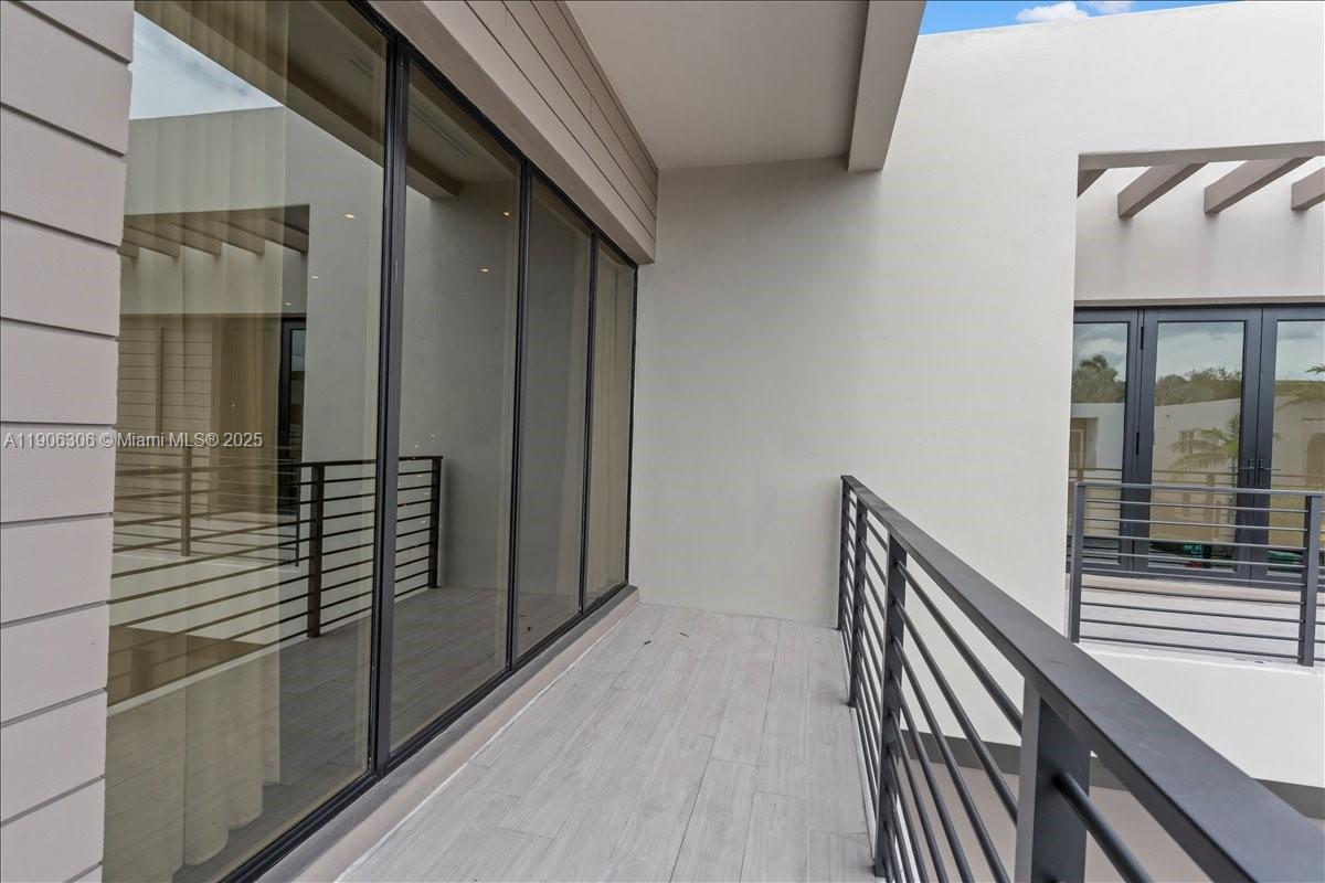 DORAL COMMONS RESIDENTIAL - Residential