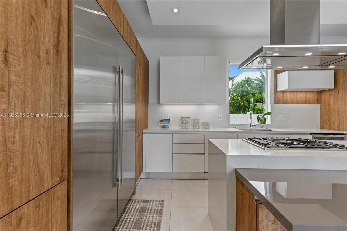 DORAL COMMONS RESIDENTIAL - Residential