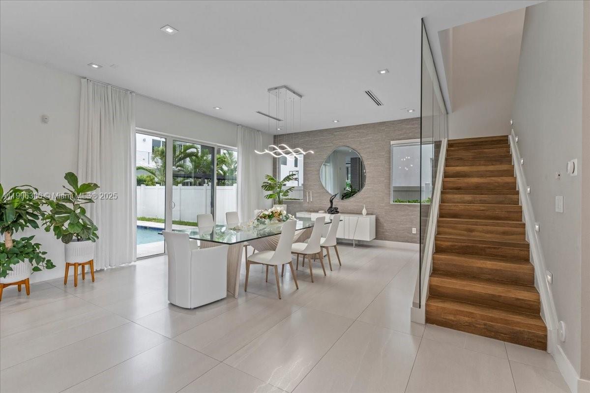 DORAL COMMONS RESIDENTIAL - Residential