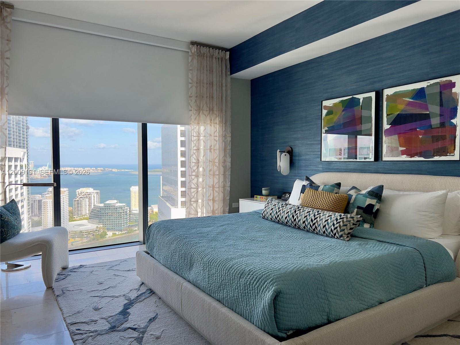 REACH CONDO - Residential