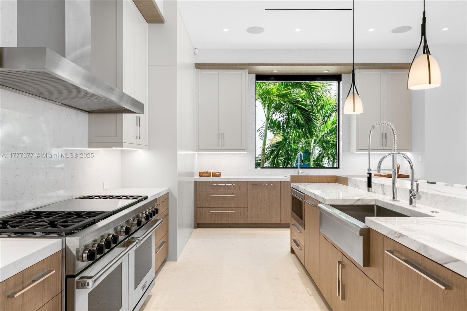 LAUDERDALE BEACH - Residential