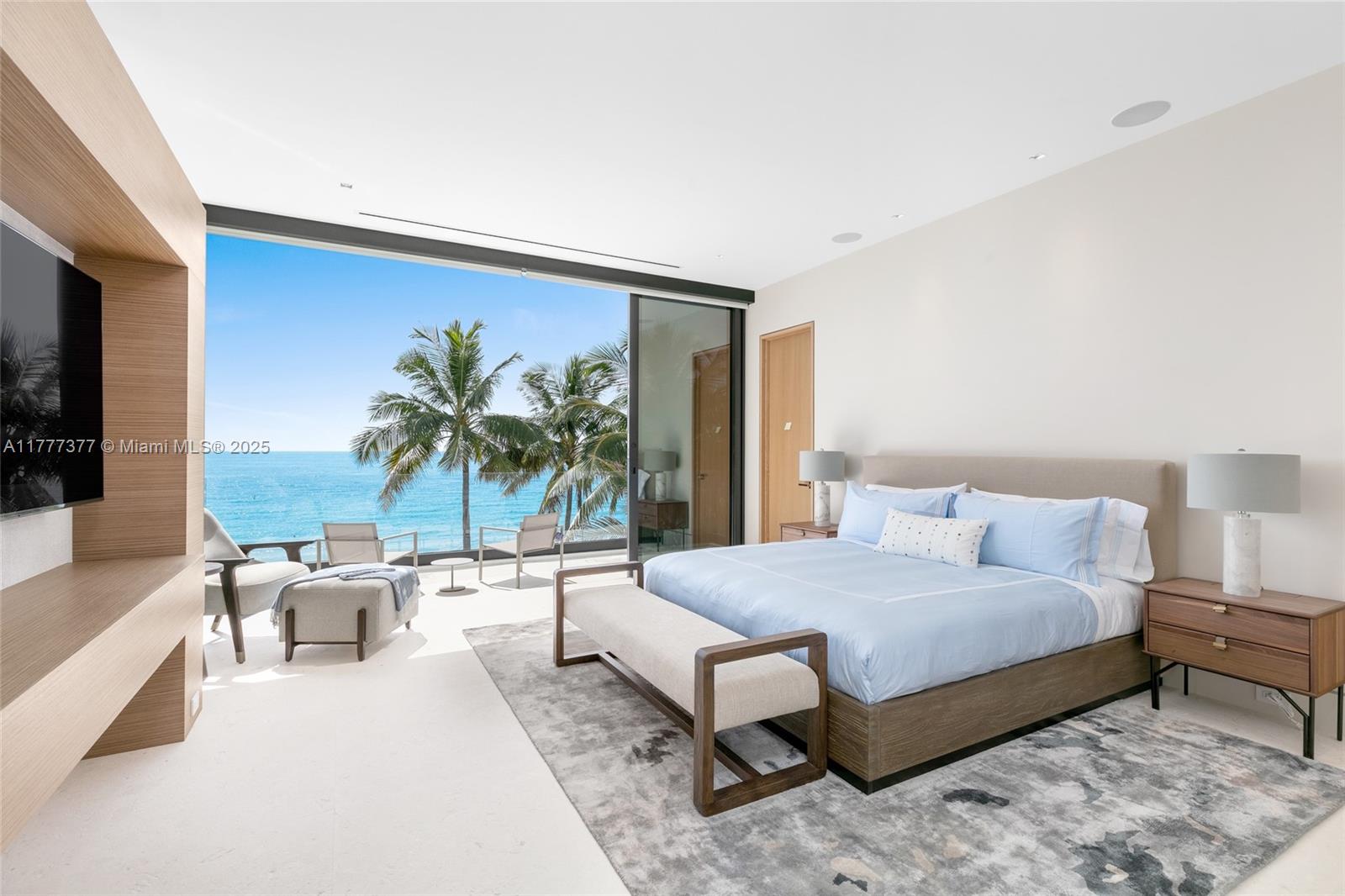 LAUDERDALE BEACH - Residential