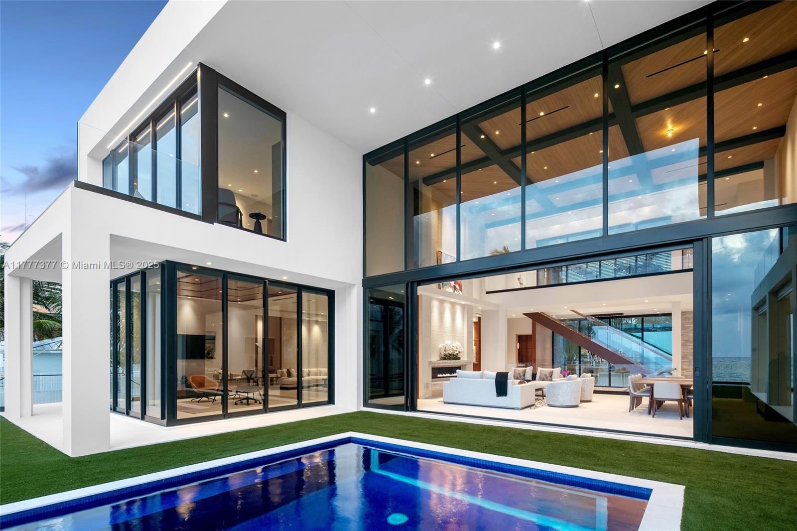 LAUDERDALE BEACH - Residential