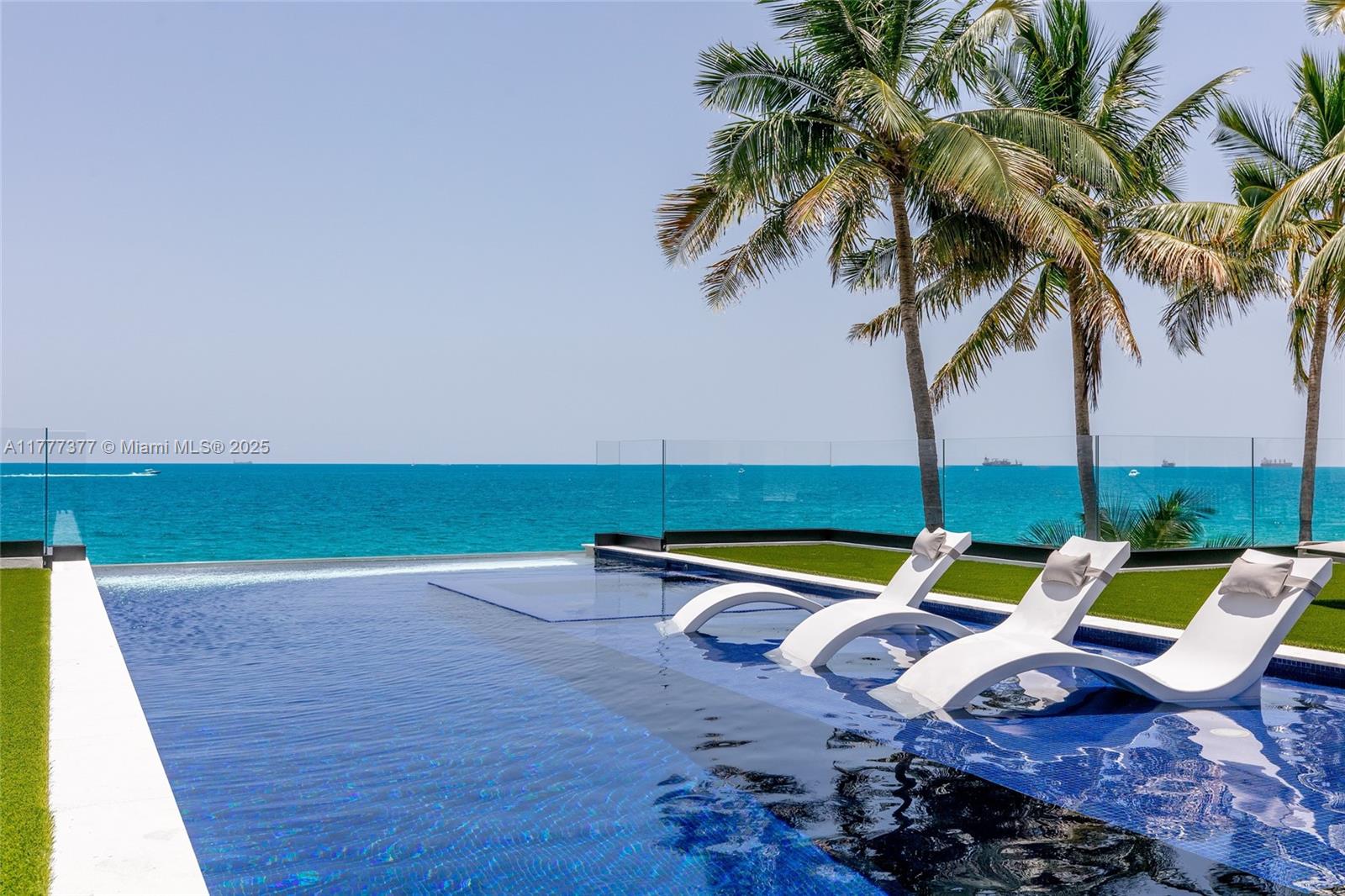 LAUDERDALE BEACH - Residential