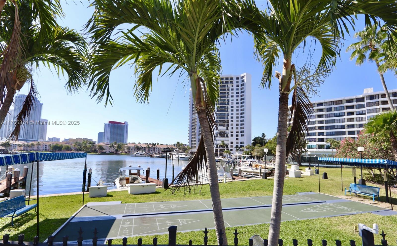 OLYMPUS CONDO PHASE - Residential