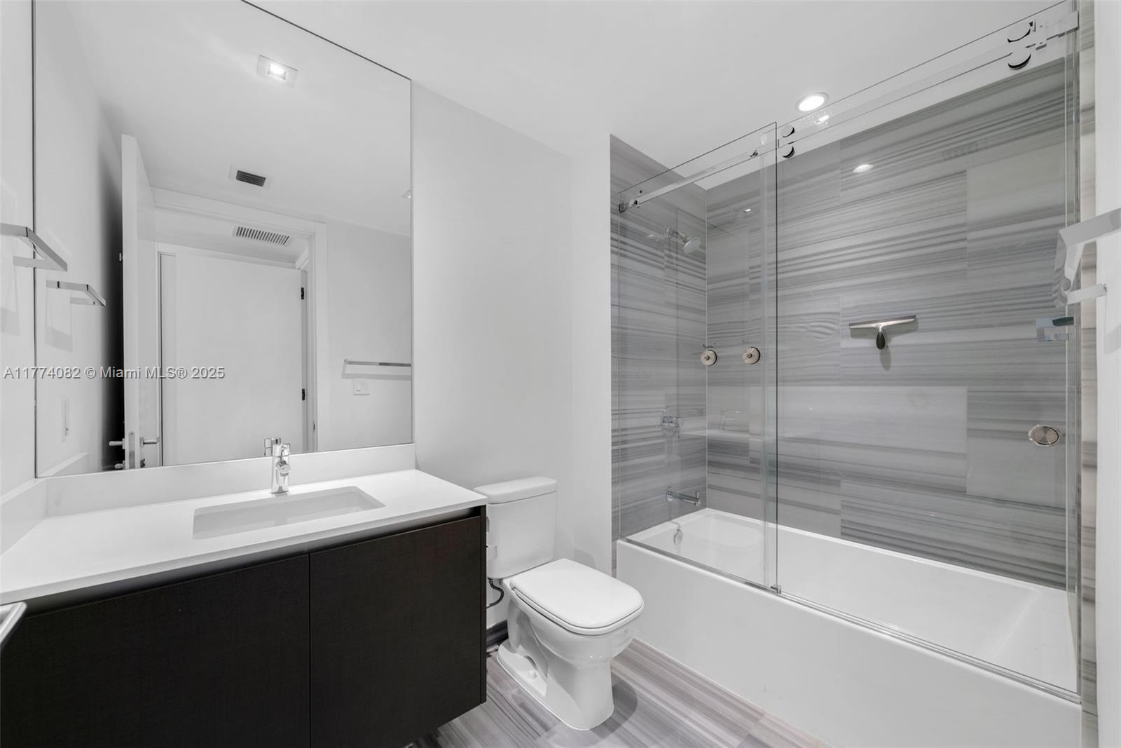 ECHO BRICKELL CONDO - Residential Lease