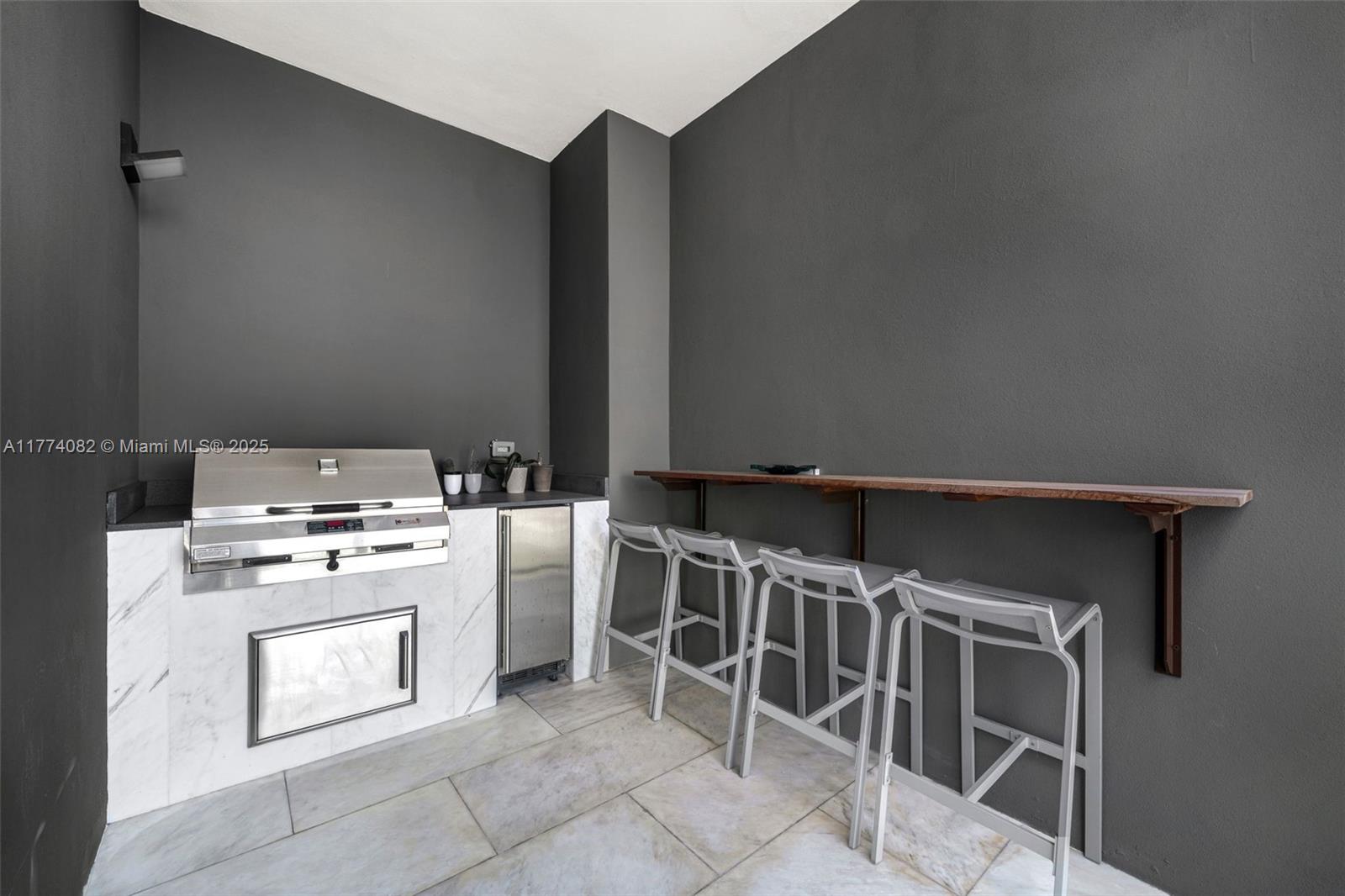 ECHO BRICKELL CONDO - Residential Lease