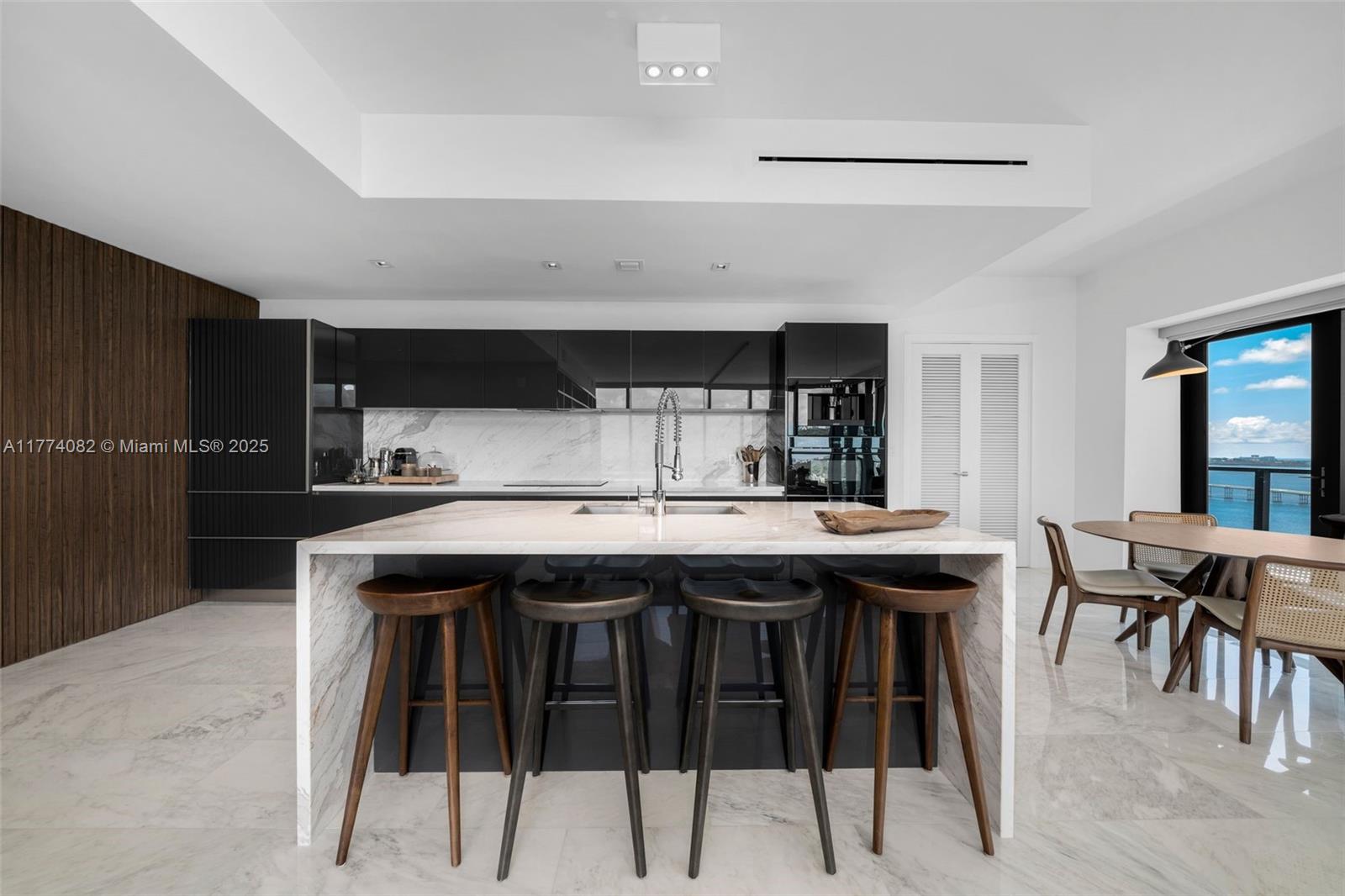 1451 Brickell Ave 2803