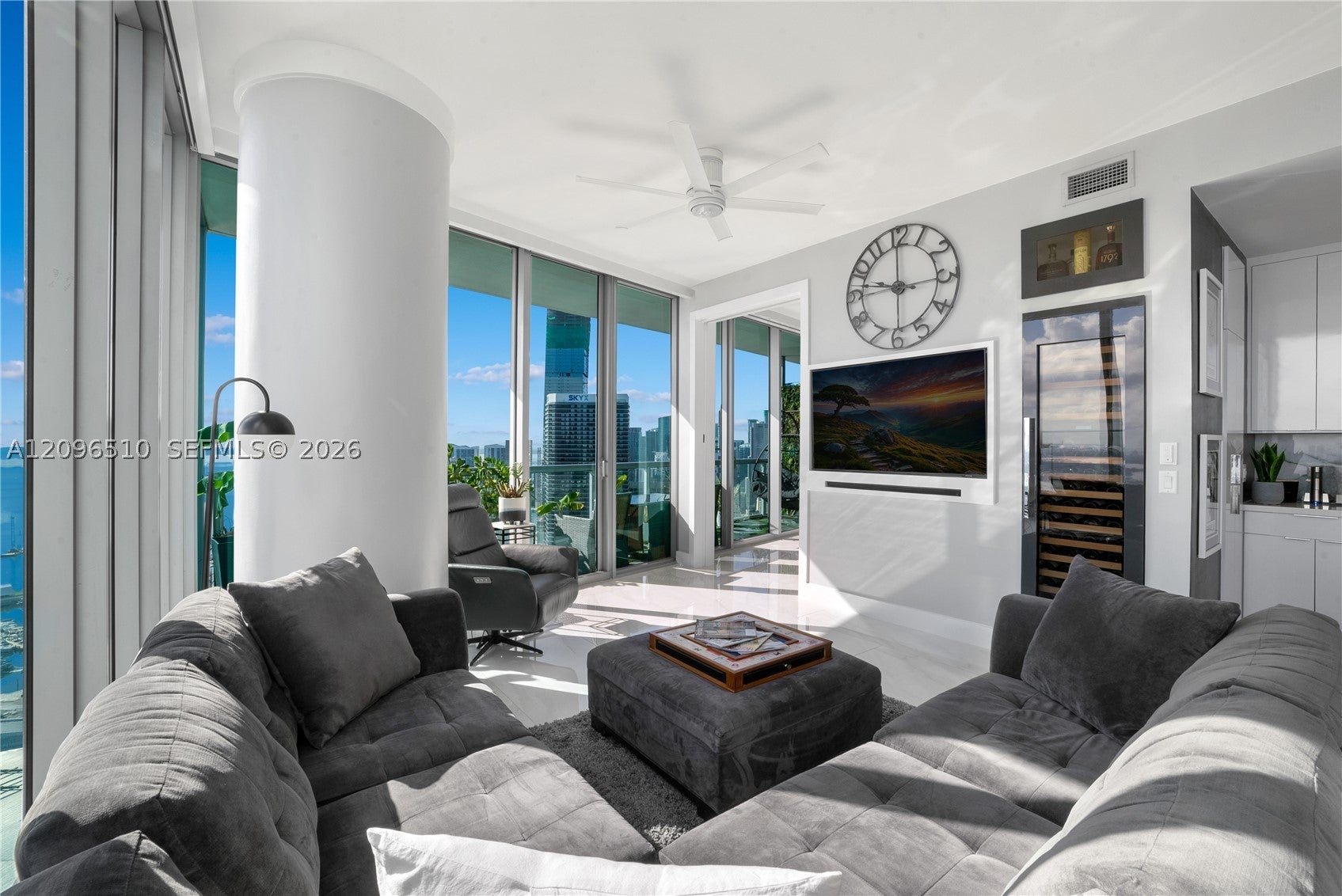 888 Biscayne Blvd 4608