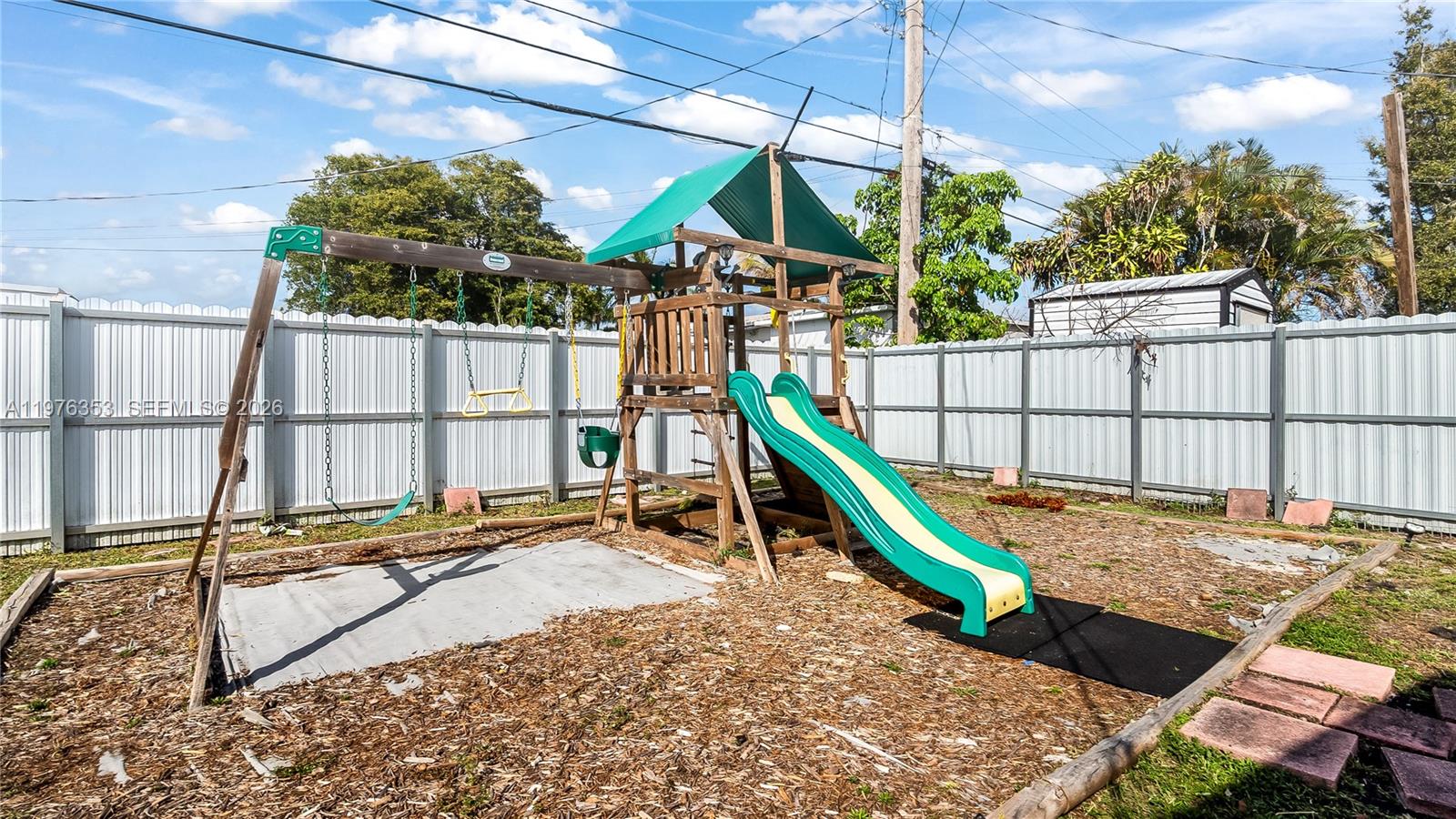 DRIFTWOOD ESTATES NO 12 - Residential