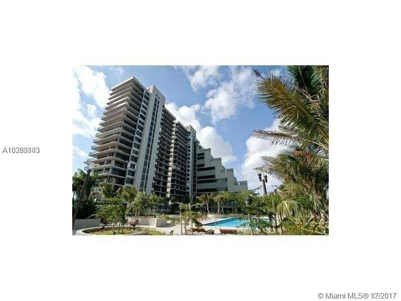 Enjoy Spectacular Sunsets & Unobstructed Wide Bay With City Skyline Views From Every Room In This Spacious Home Located On Prestigious Venetian Causeway. Unique Two Story Unit With 9.5' Walls Of Impact Glass Opening Onto Huge Balconies On Each Level. Completely renovated with exceptional attention to detail. Timeless Contemporary Design partially furnished. Easy Access To Downtown, South Beach, Adrienne Arsht Center For The Performing Arts And American Airlines Arena. Easy To Show.