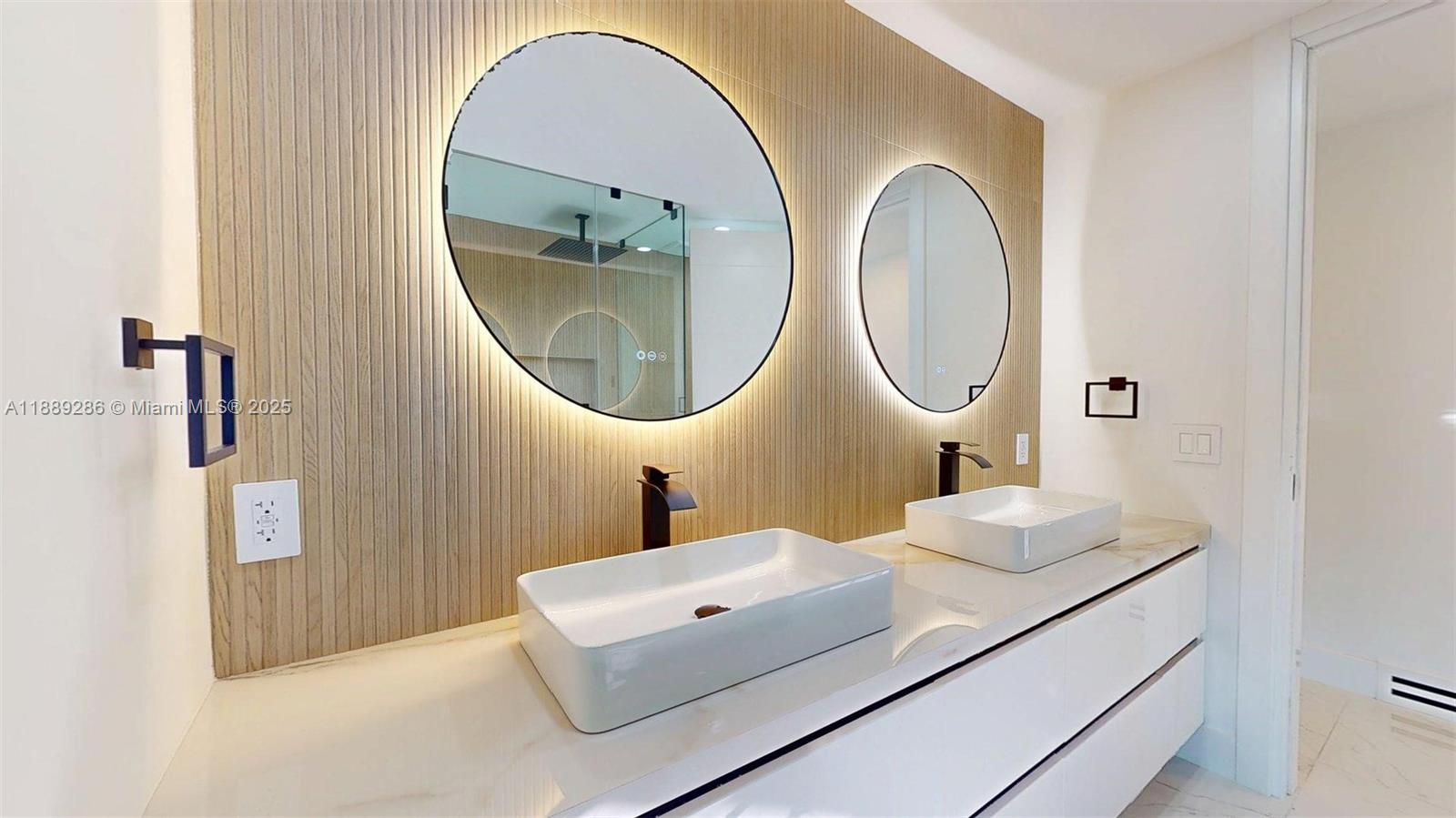 KENT ESTATES - Residential