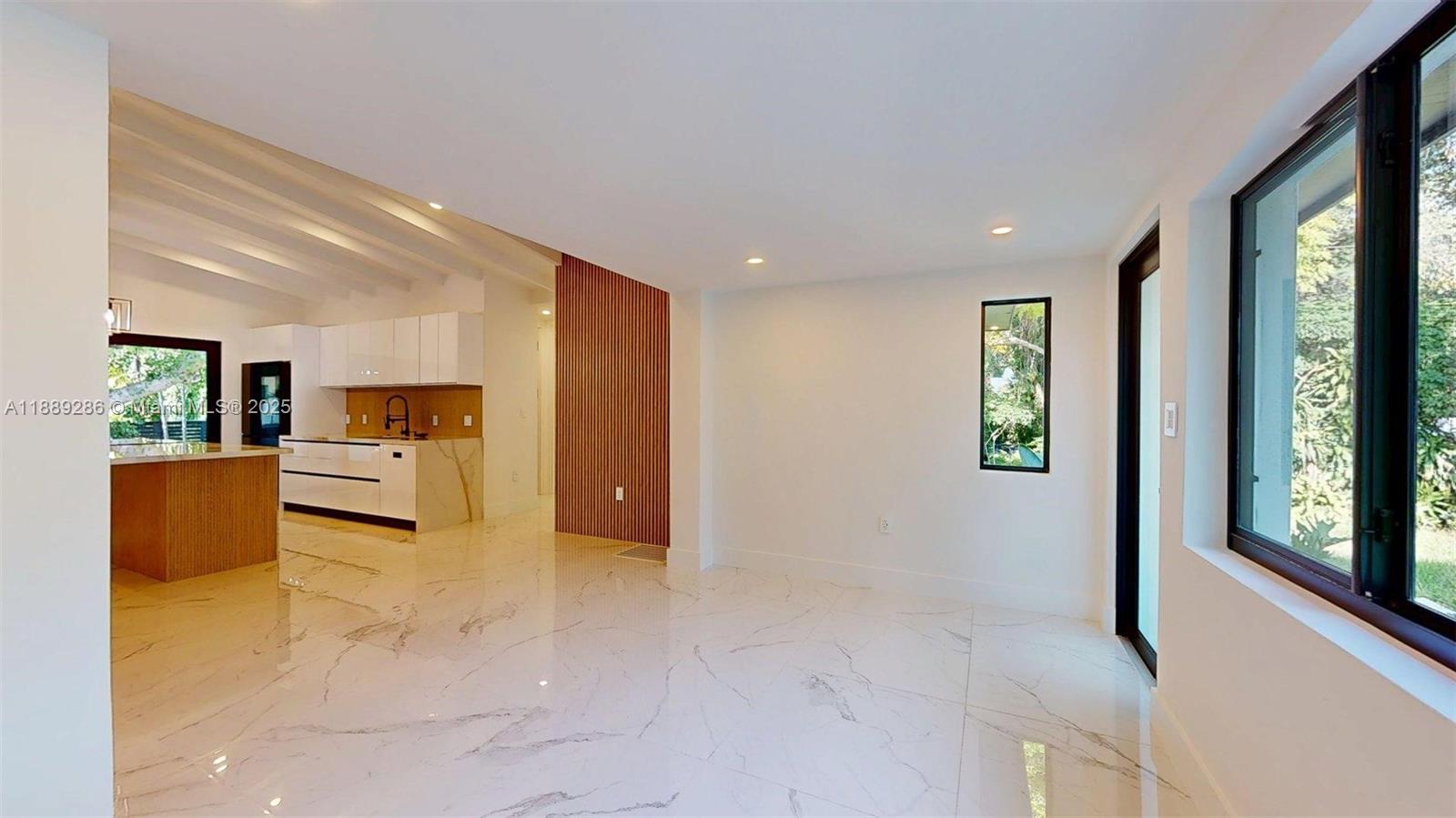 KENT ESTATES - Residential