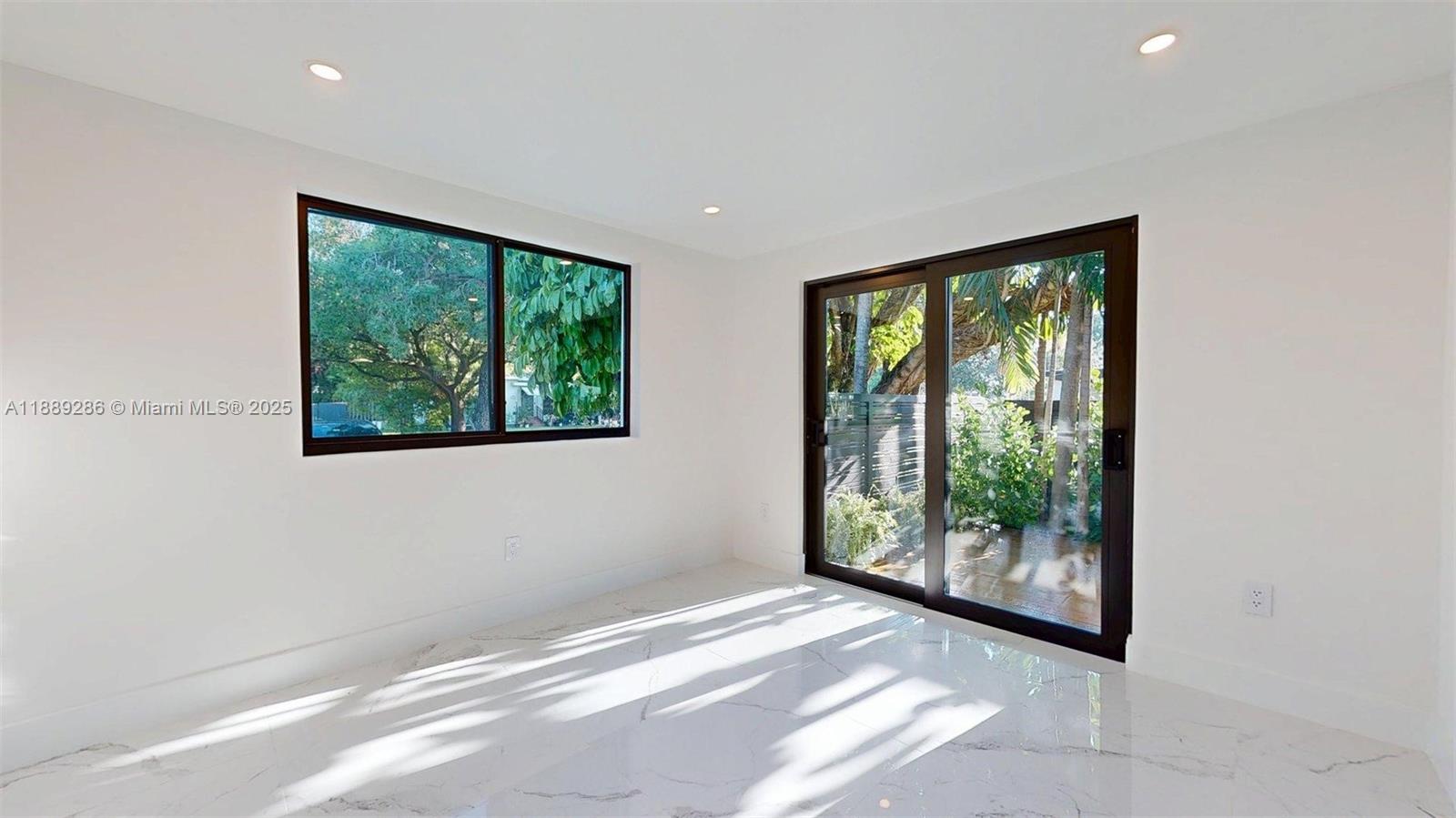 KENT ESTATES - Residential