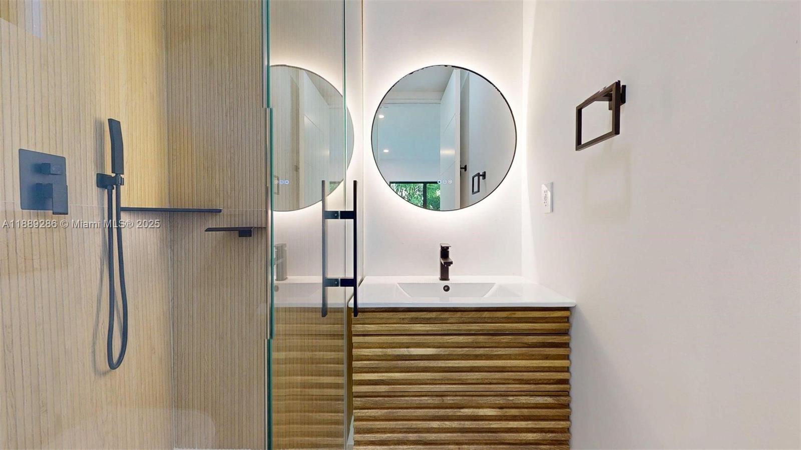 KENT ESTATES - Residential