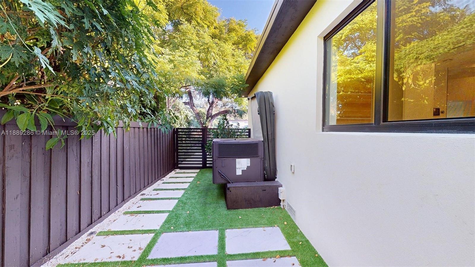 KENT ESTATES - Residential