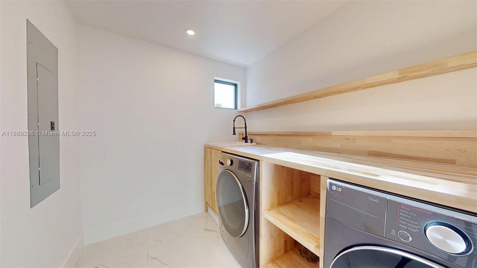 KENT ESTATES - Residential