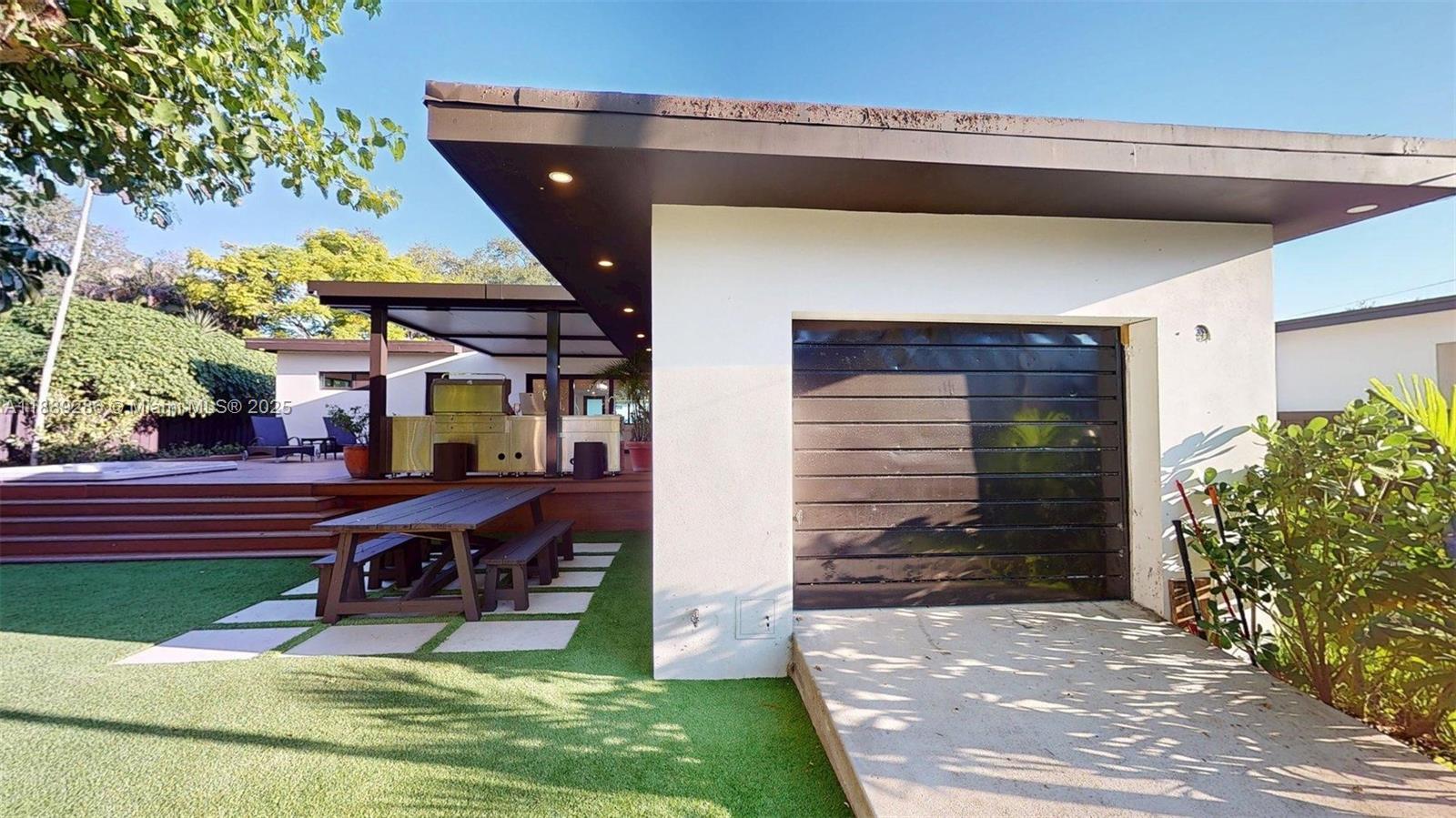 KENT ESTATES - Residential