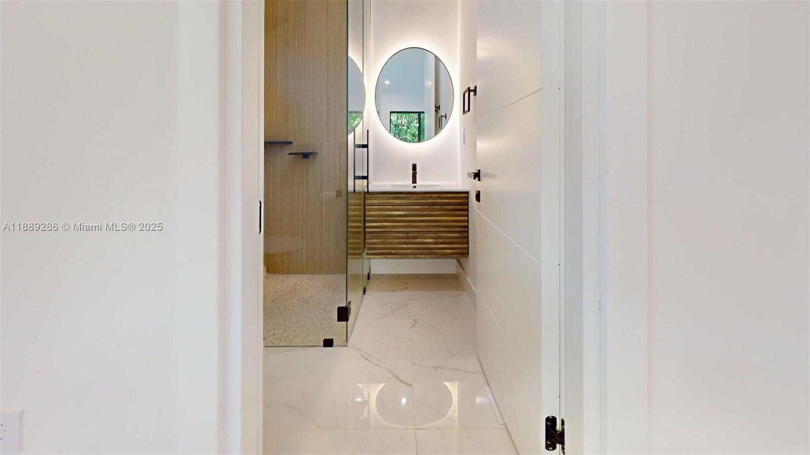 KENT ESTATES - Residential