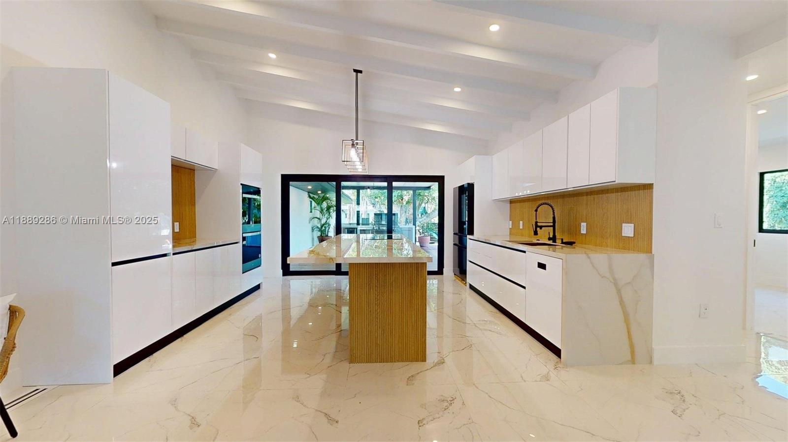 KENT ESTATES - Residential