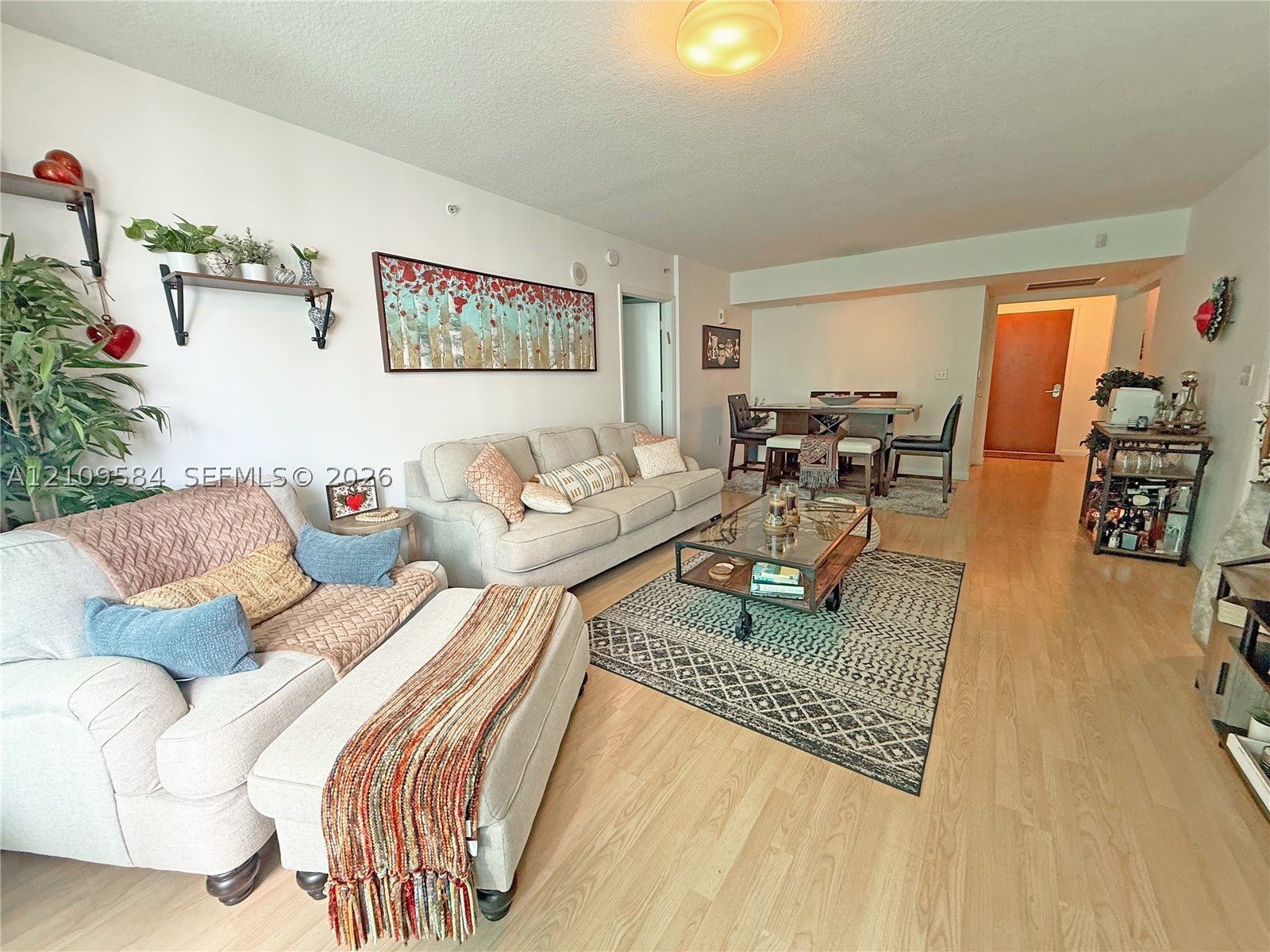 31 SE 5th St 1608