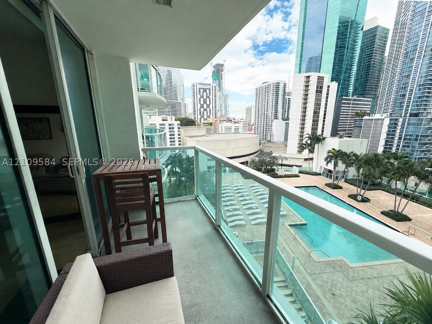 31 SE 5th St 1608