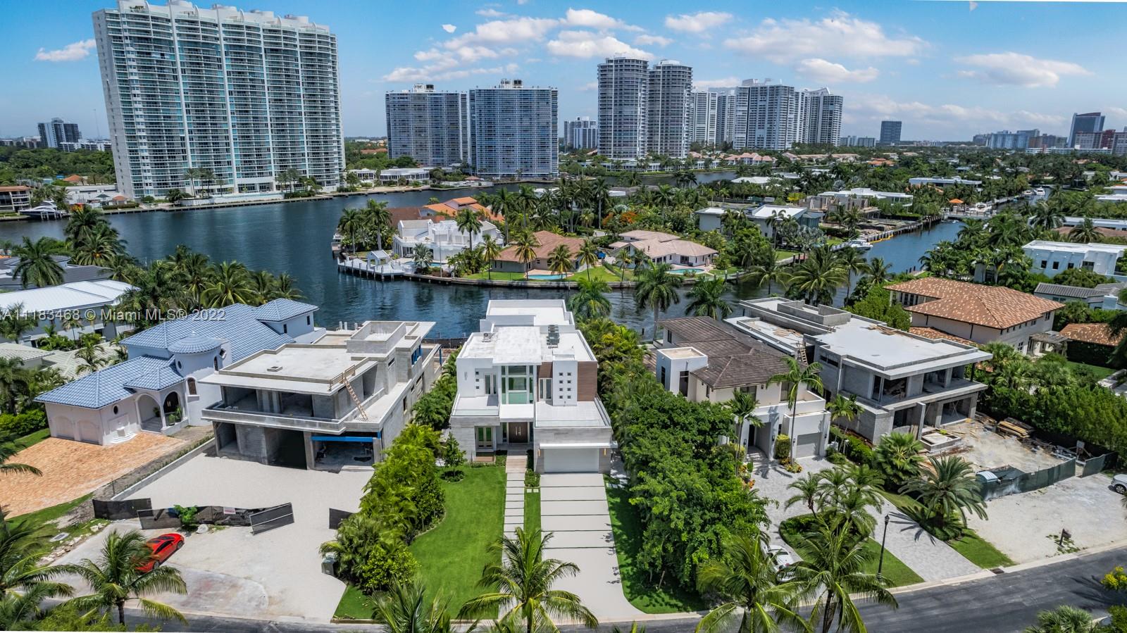 GOLDEN BEACH SEC E - Residential