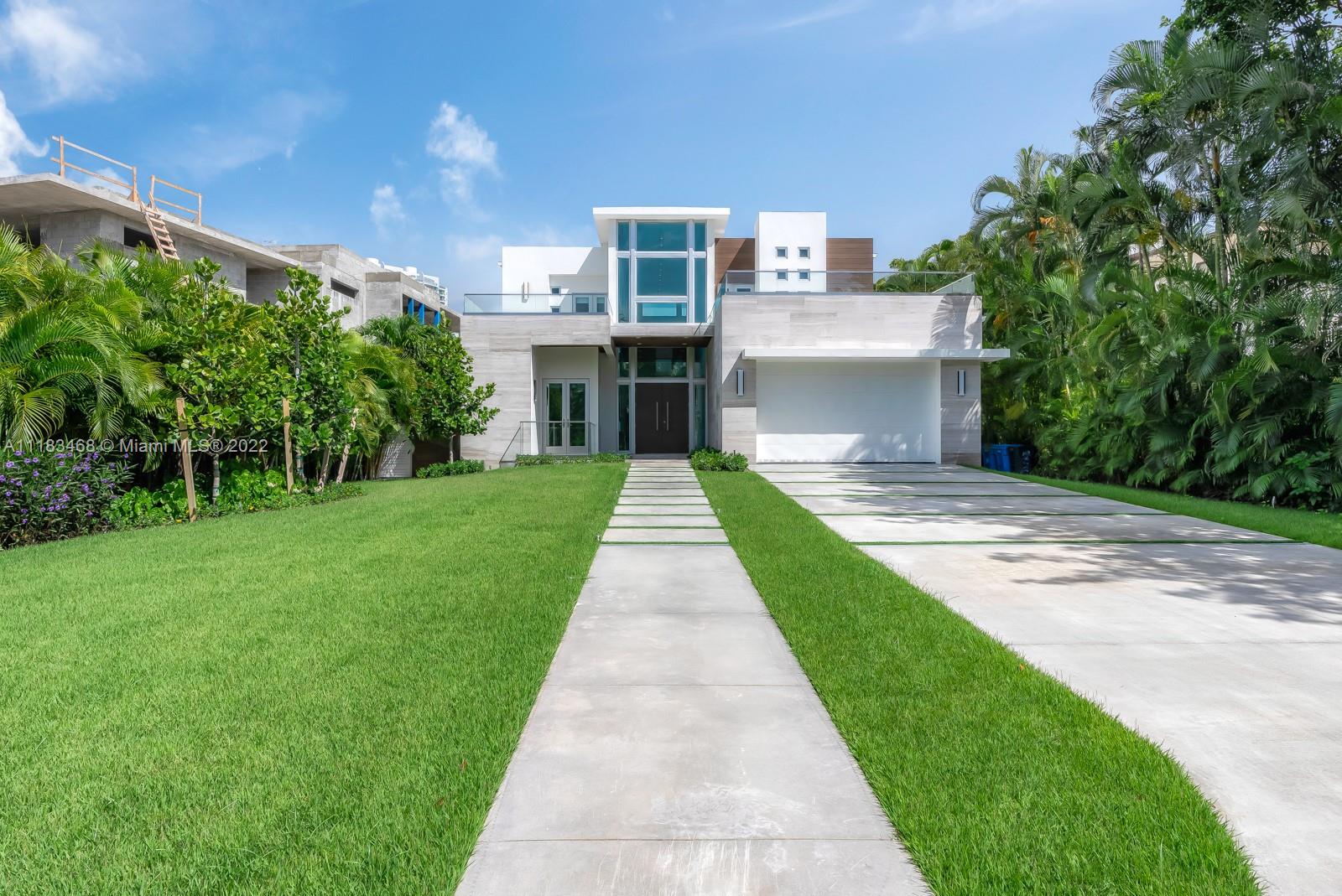 GOLDEN BEACH SEC E - Residential