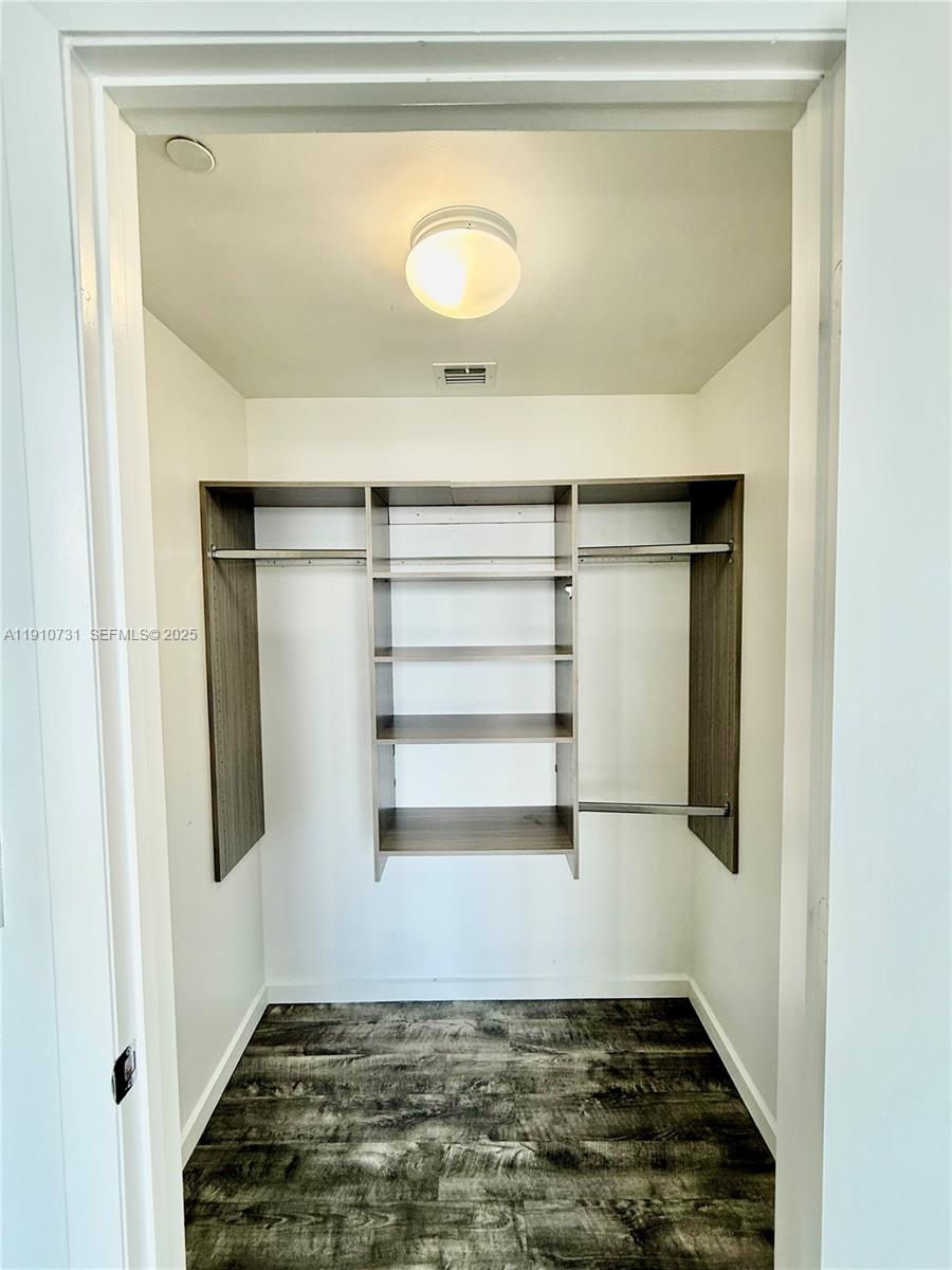 50 BISCAYNE CONDO - Residential Lease