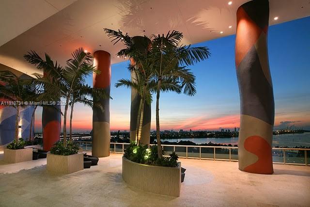 50 BISCAYNE CONDO - Residential Lease