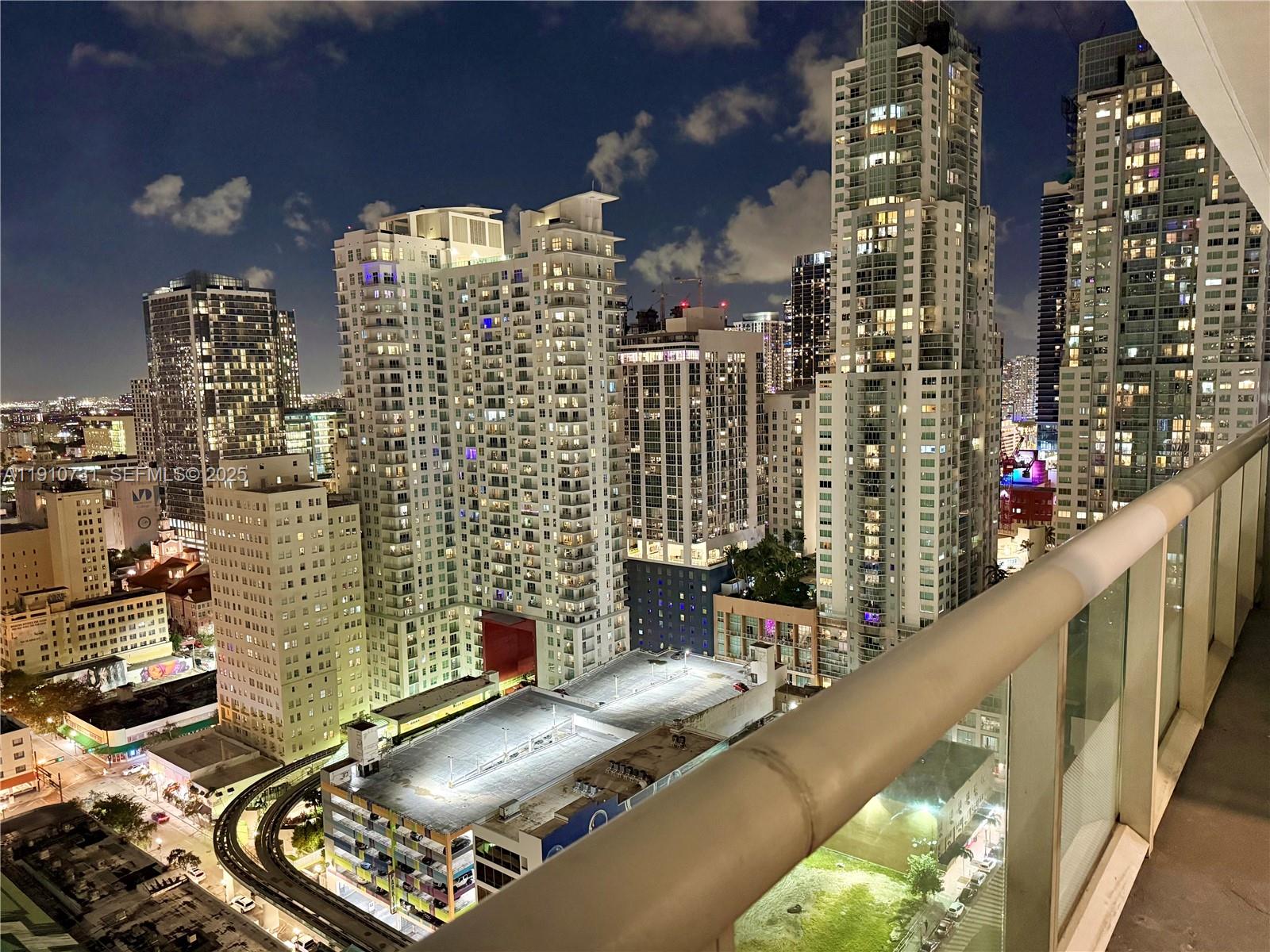 50 BISCAYNE CONDO - Residential Lease