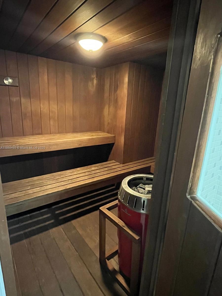 OCEAN VIEW TOWERS CONDO - Residential Lease