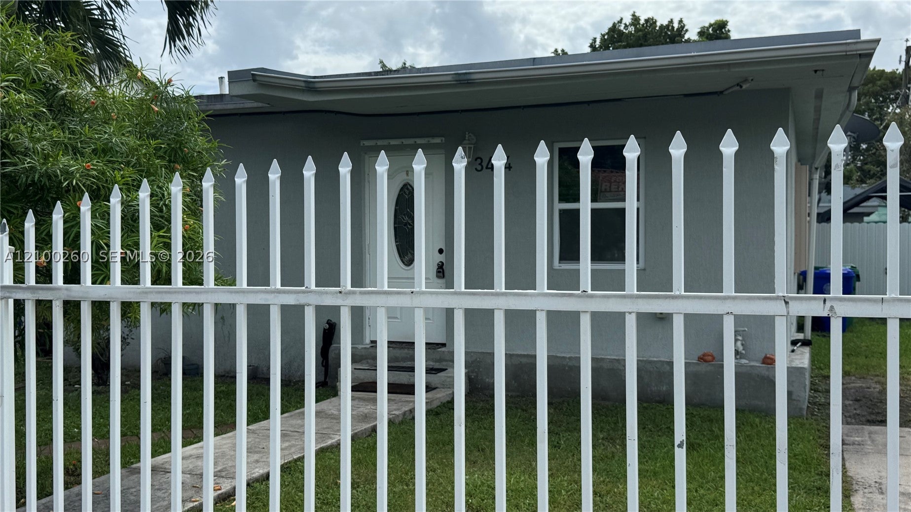 3414 SW 25