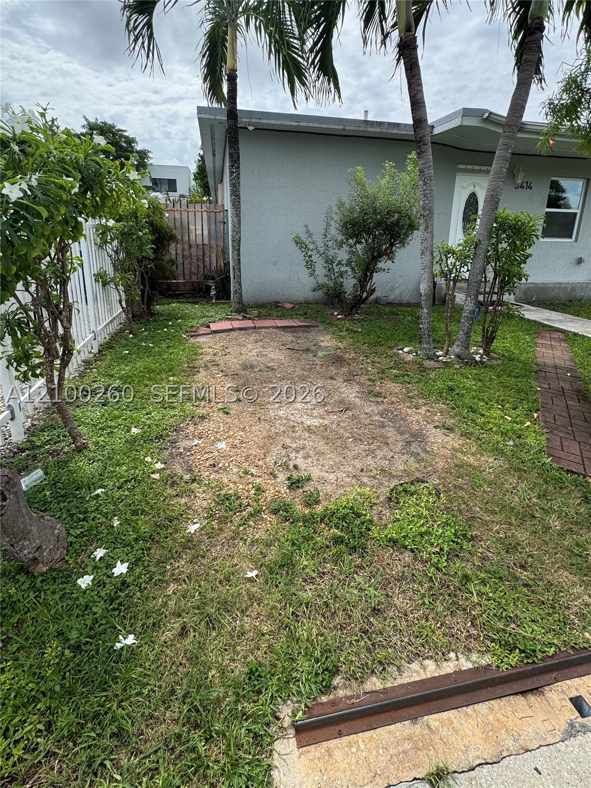 3414 SW 25