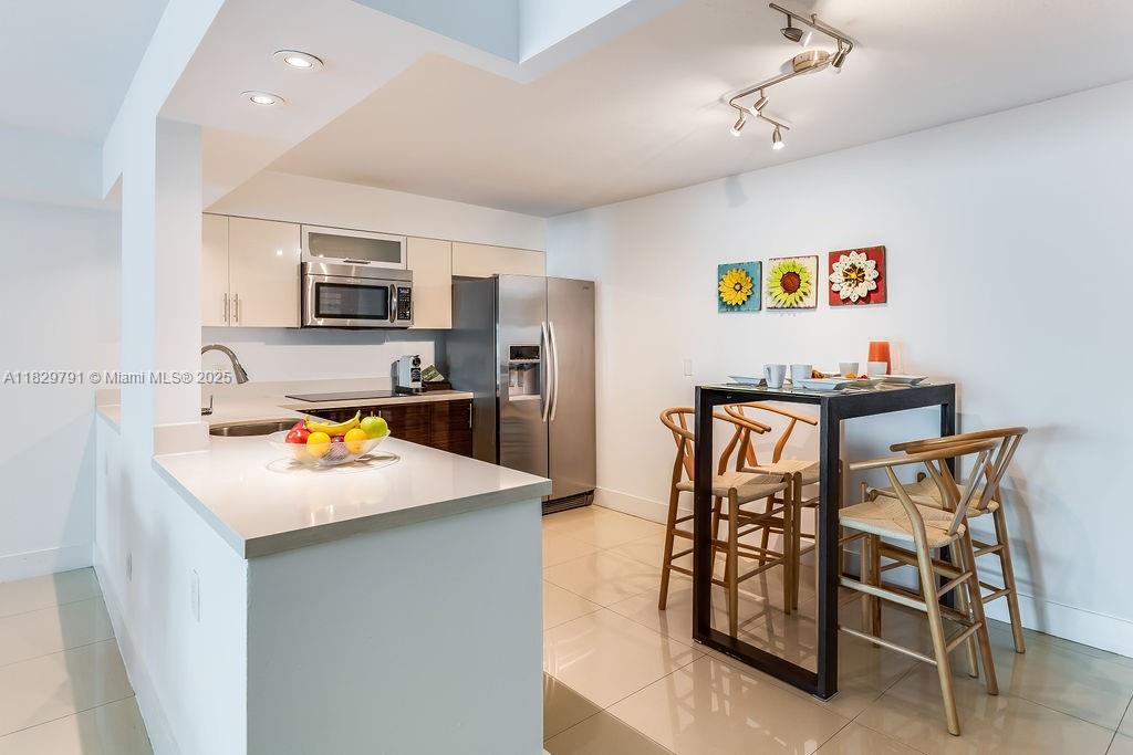 290 Bal Bay Dr 110