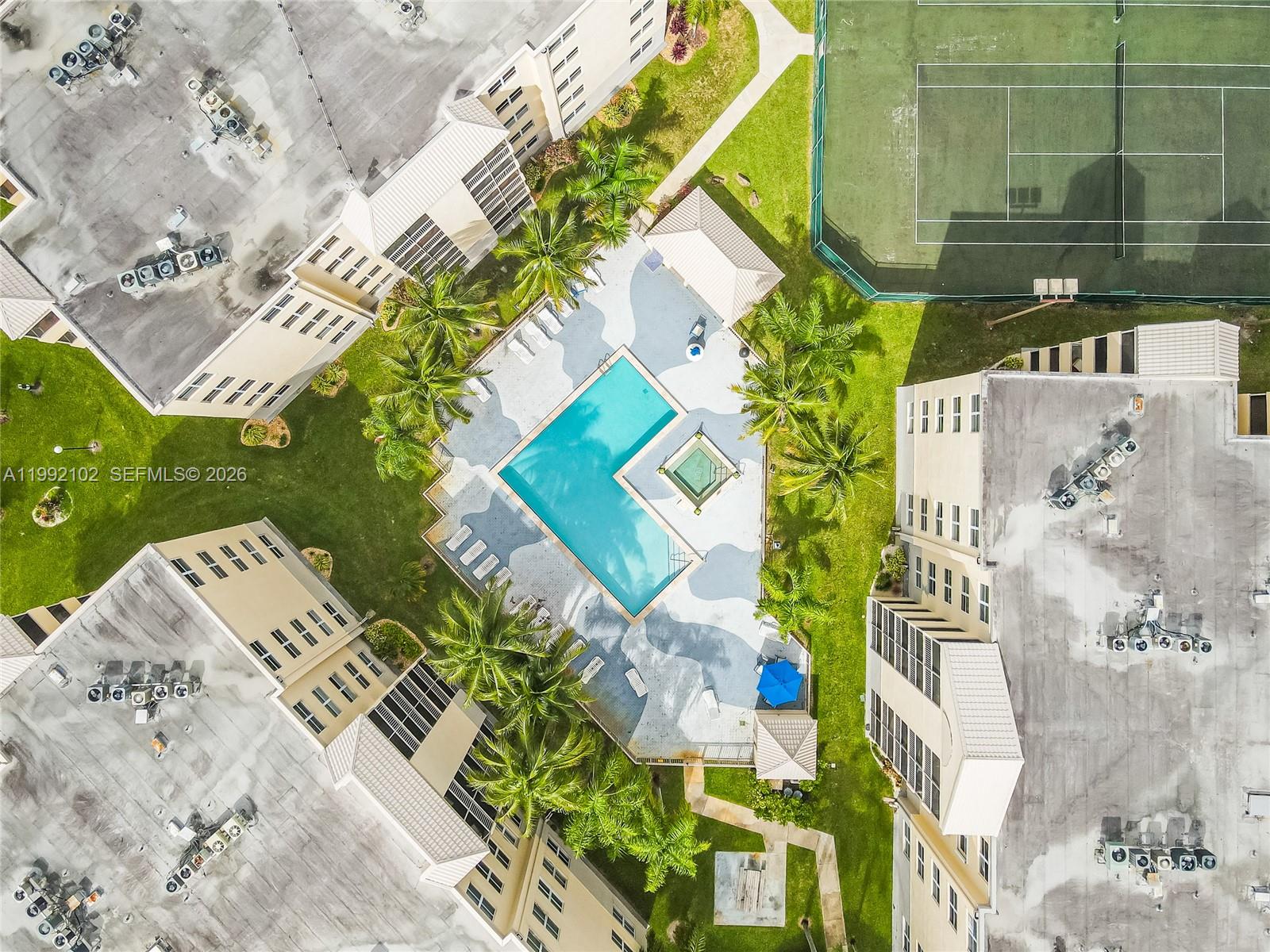 LAS VISTAS AT DORAL CONDO - Residential