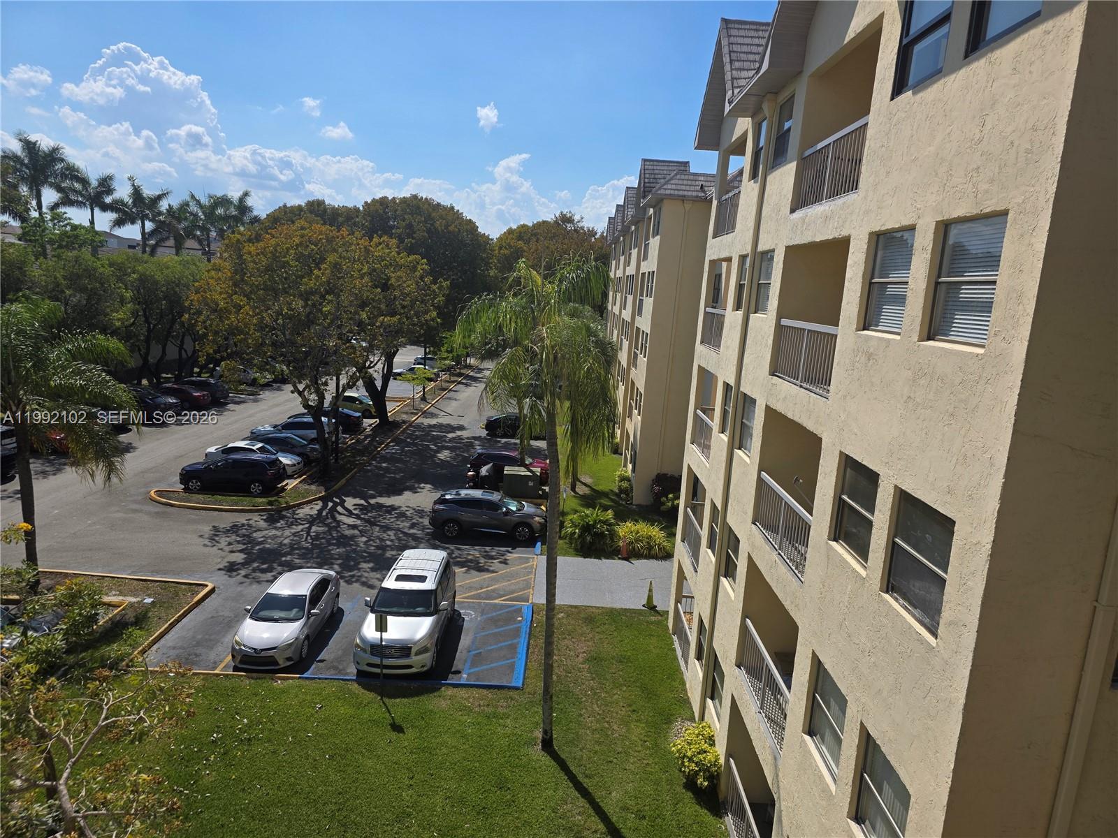 LAS VISTAS AT DORAL CONDO - Residential