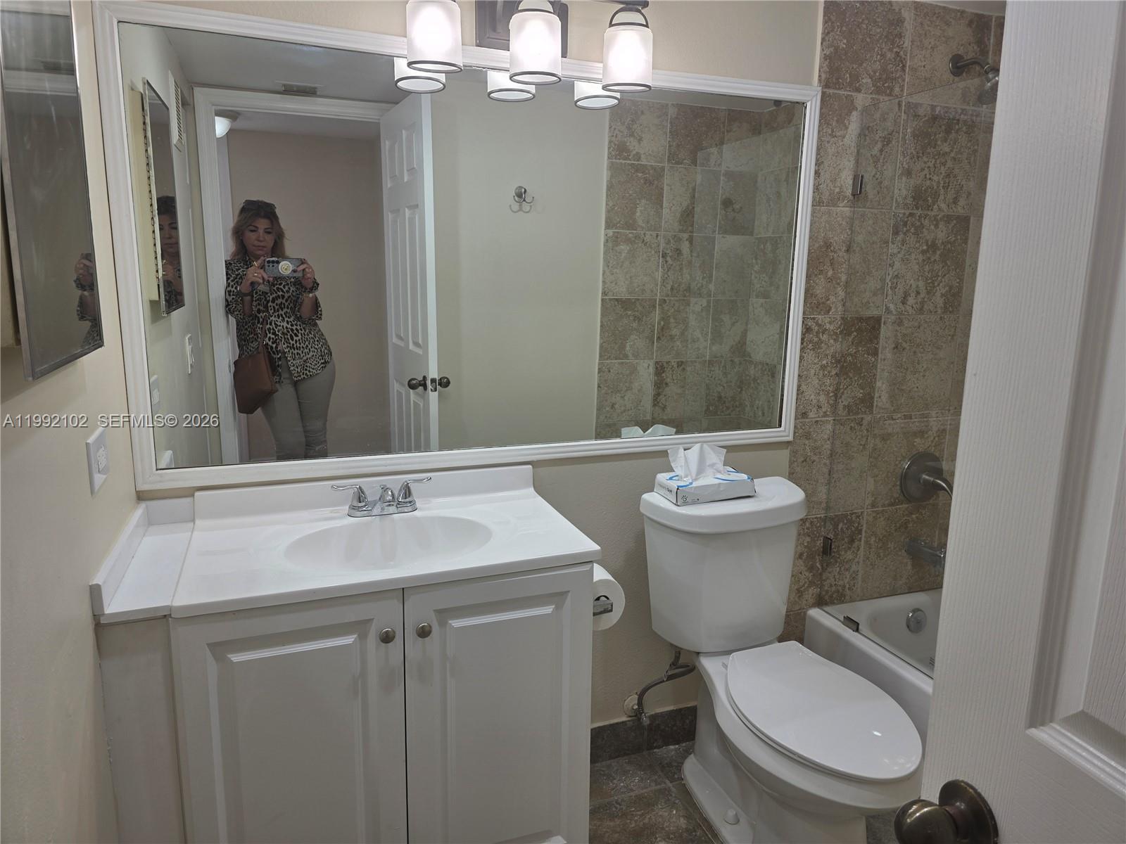 LAS VISTAS AT DORAL CONDO - Residential