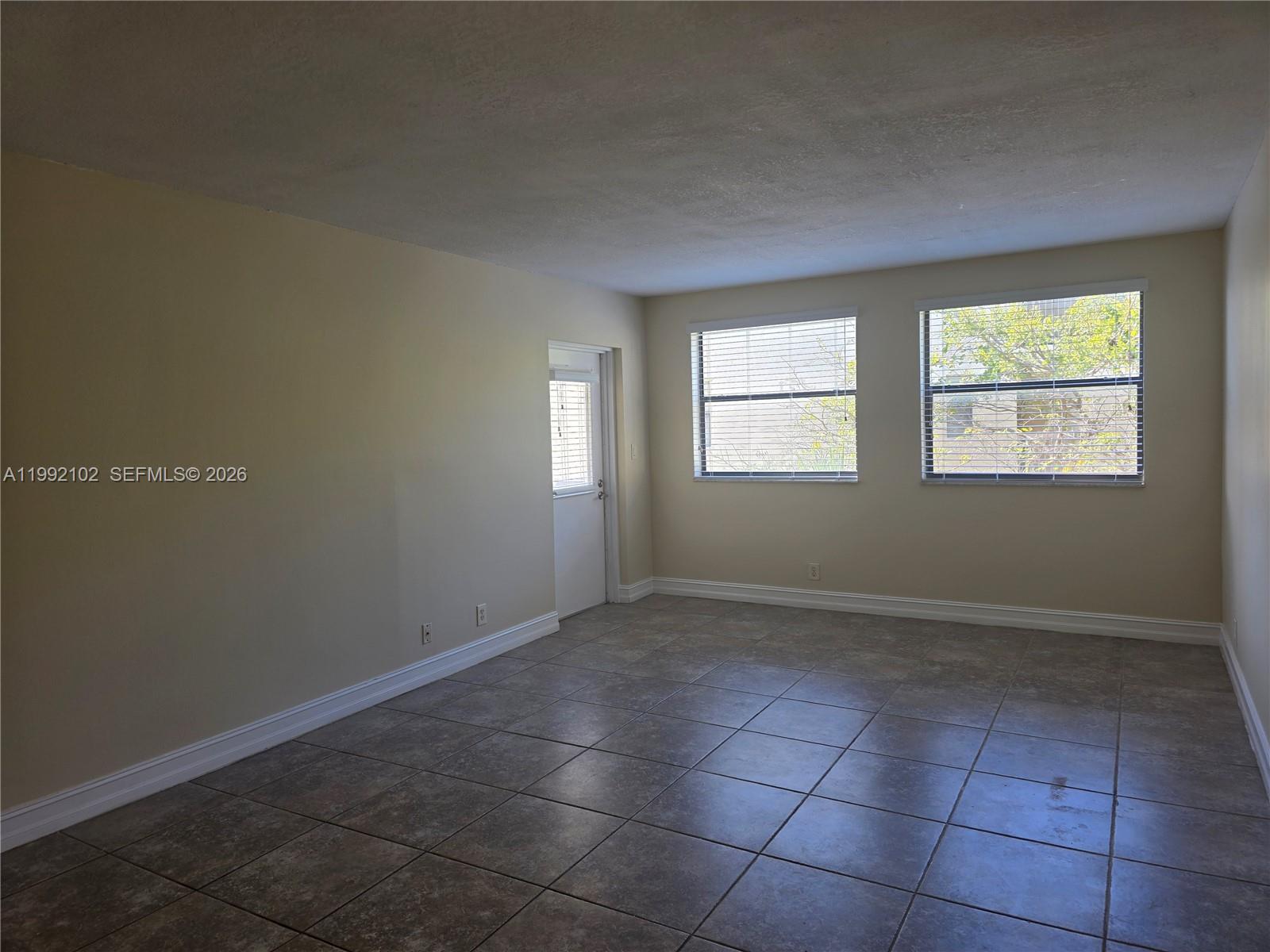 LAS VISTAS AT DORAL CONDO - Residential