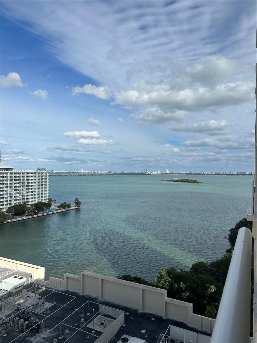 2000 N Bayshore Dr 1505
