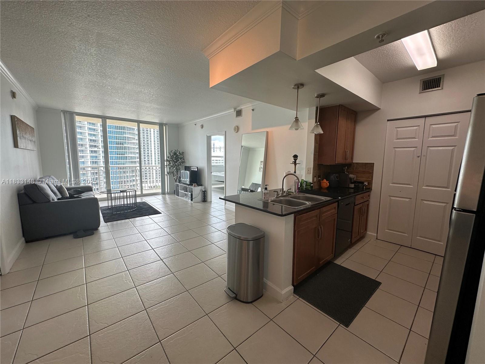 CITE CONDO - Residential