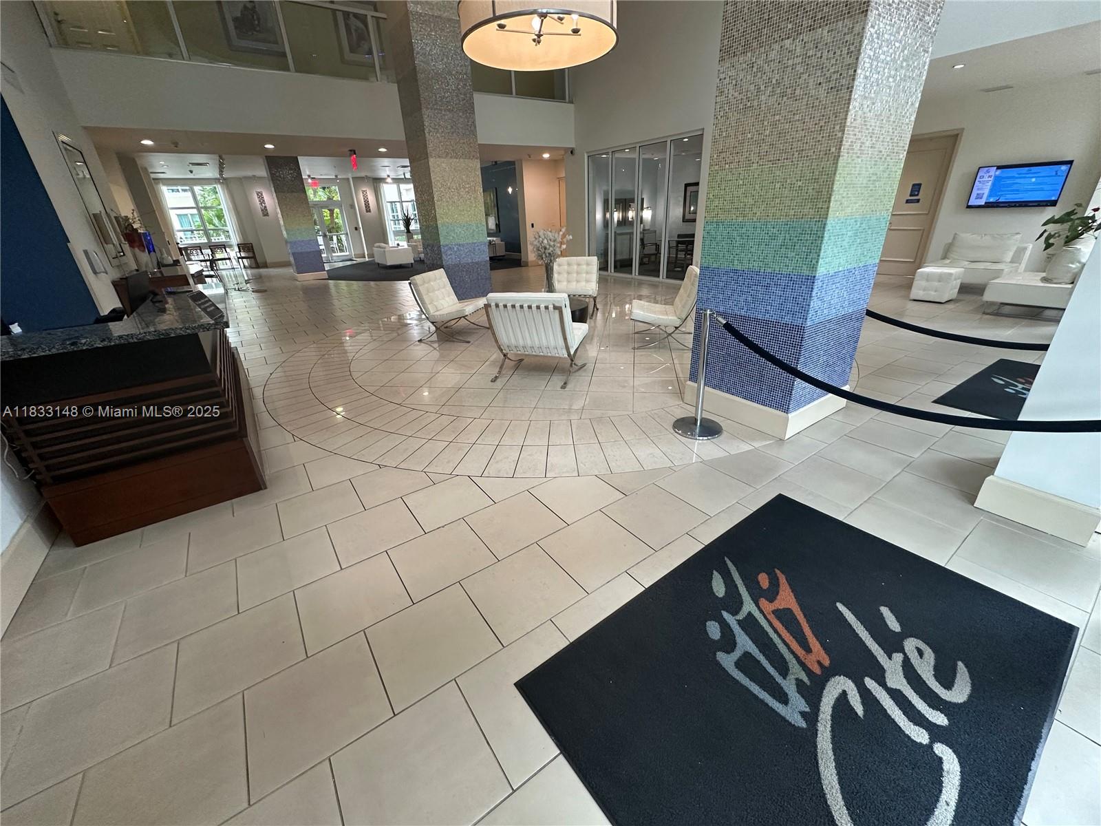 2000 N Bayshore Dr 1505, Miami, FL, 33137/$590,000 2 2000 N Bayshore Dr 1505