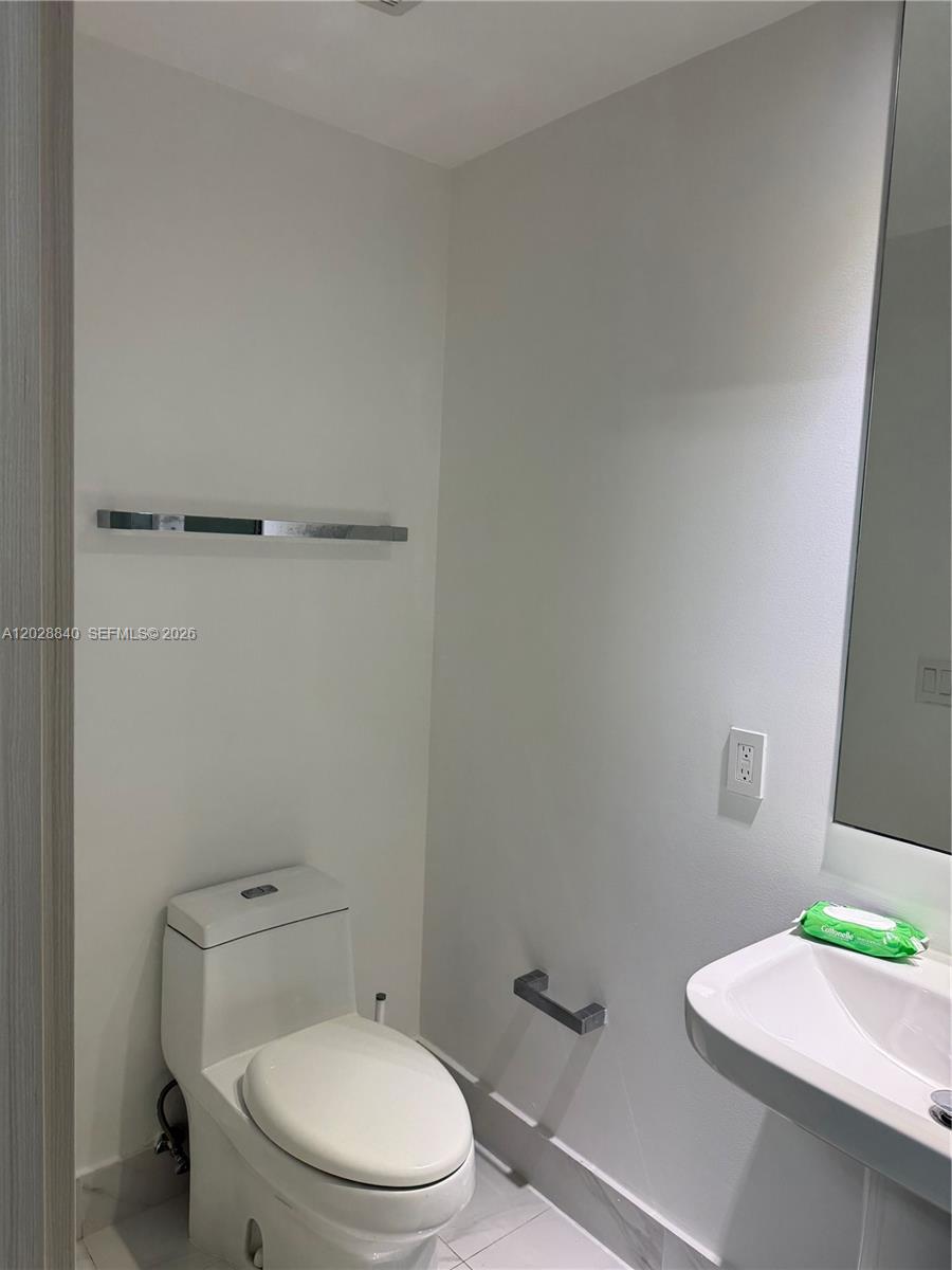 801 SMA RESIDENCES CONDO - Residential