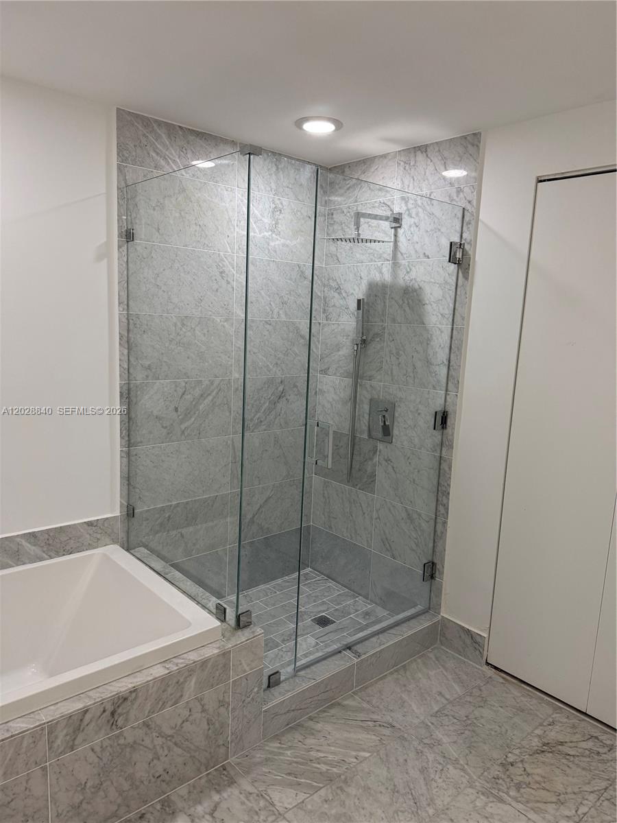 801 SMA RESIDENCES CONDO - Residential