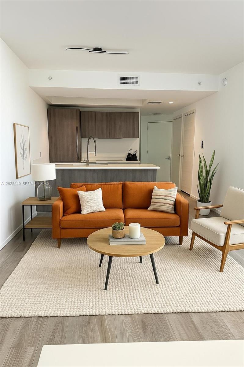 801 SMA RESIDENCES CONDO - Residential